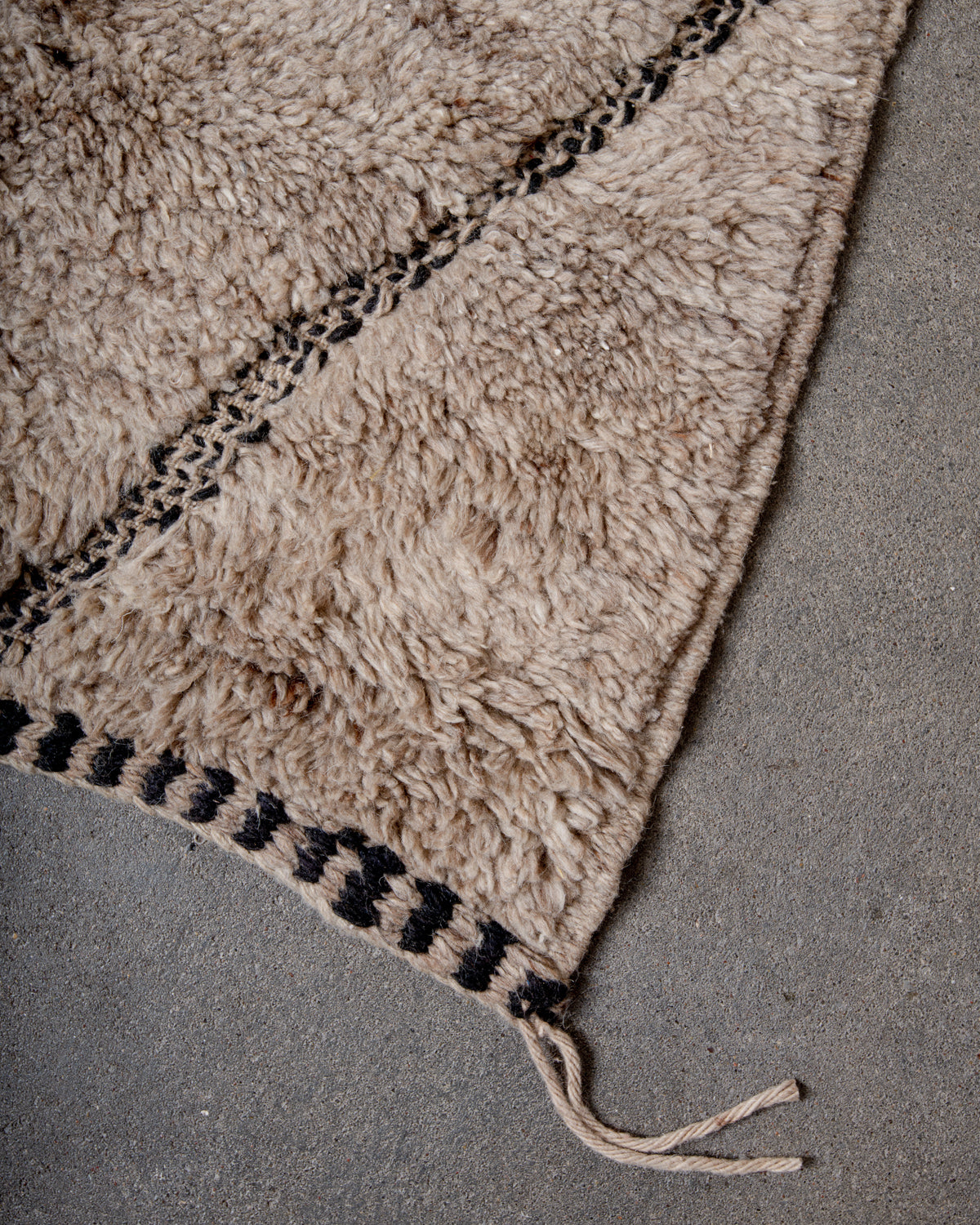 Modern, designer, handcrafted 100% sheep’s wool Berber rug from Morocco. Beni M’rirt carpet with beautiful colours and patterns and fluffy wool texture. 