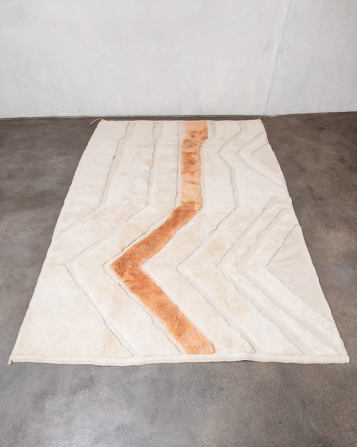 Modern, designer, handcrafted 100% sheep’s wool Berber rug from Morocco. Beni M’rirt carpet with beautiful colours and patterns and fluffy wool texture.