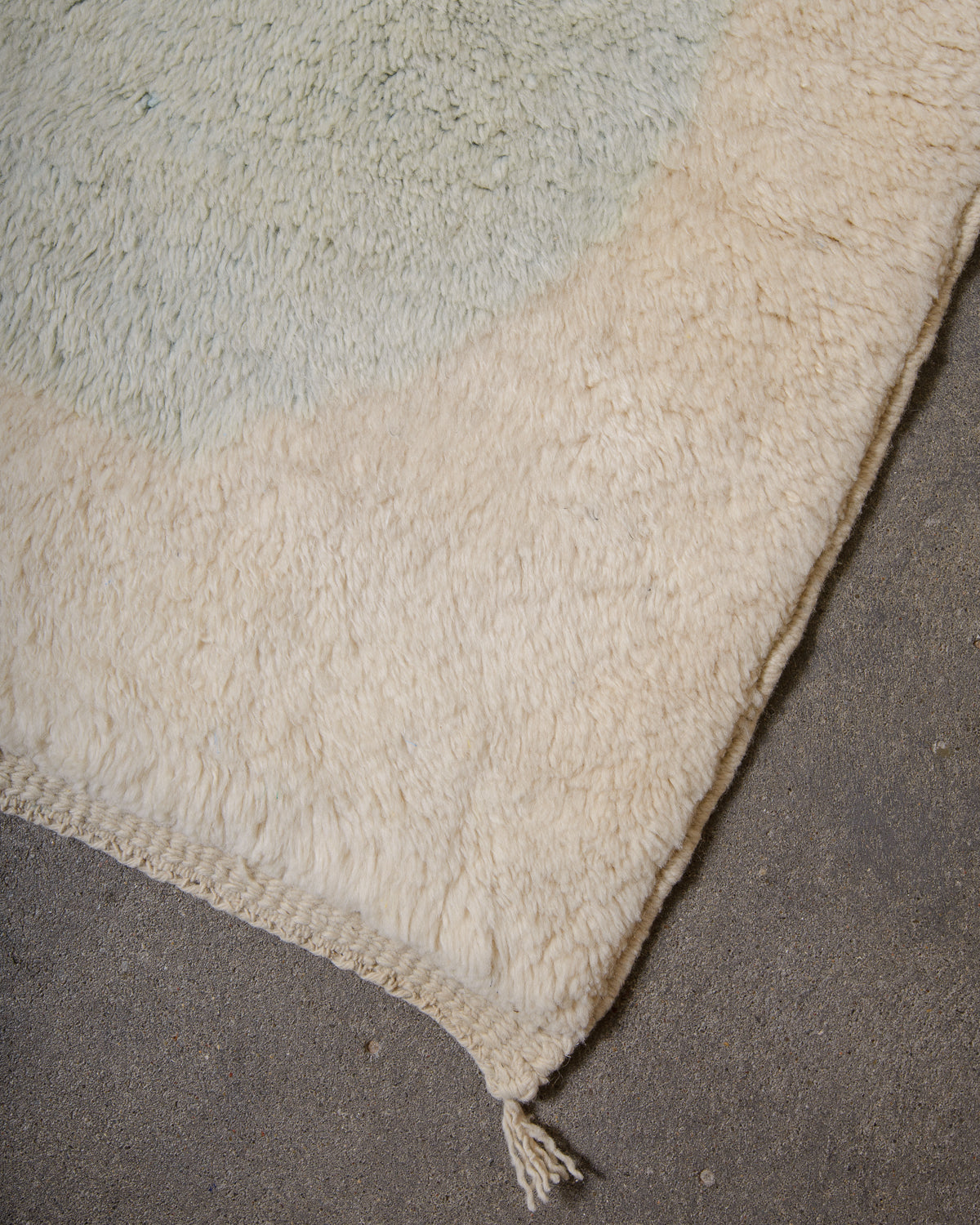 Modern, designer, handcrafted 100% sheep’s wool Berber rug from Morocco. Beni M’rirt carpet with beautiful colours and patterns and fluffy wool texture.
