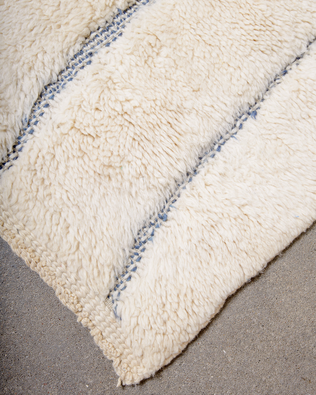 Modern, designer, handcrafted 100% sheep’s wool Berber rug from Morocco. Beni M’rirt carpet with beautiful colours and patterns and fluffy wool texture. 