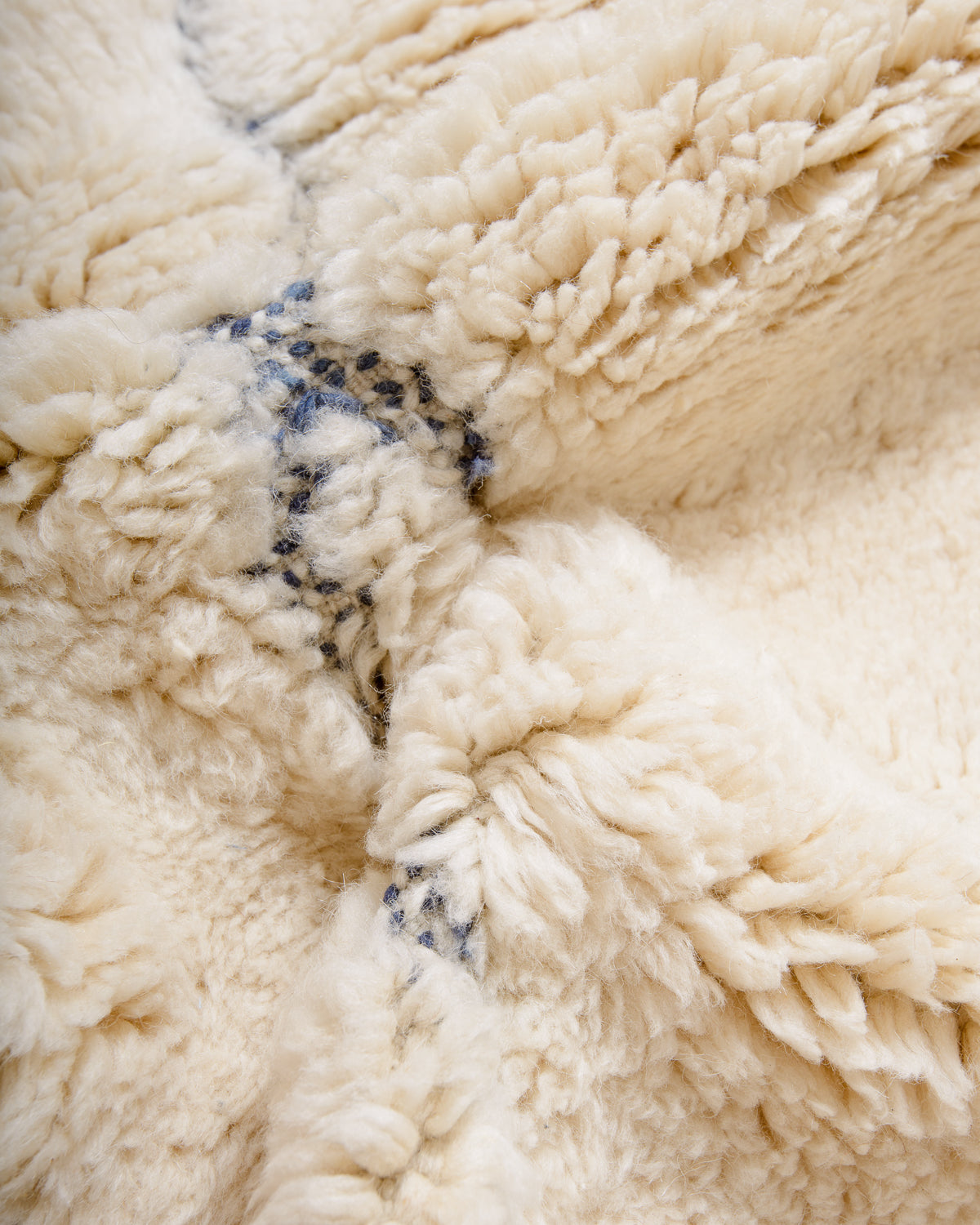 Modern, designer, handcrafted 100% sheep’s wool Berber rug from Morocco. Beni M’rirt carpet with beautiful colours and patterns and fluffy wool texture. 