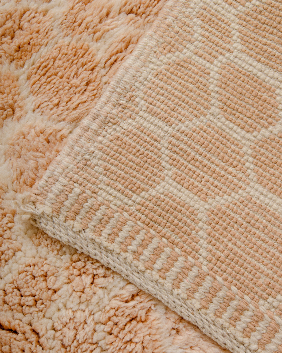 Modern, designer, handcrafted 100% sheep’s wool Berber rug from Morocco. Beni M’rirt carpet with beautiful colours and patterns and fluffy wool texture.