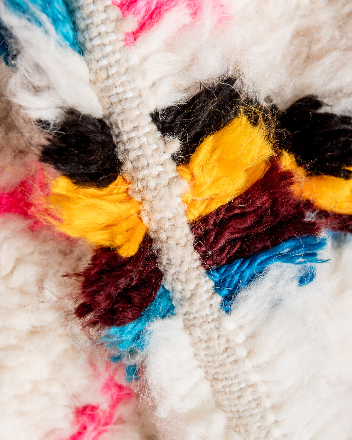 Modern designer handcrafted Berber rug from Morocco. Azilal rug with beautiful colors and patterns. Made of sheep’s wool and colourful cotton.