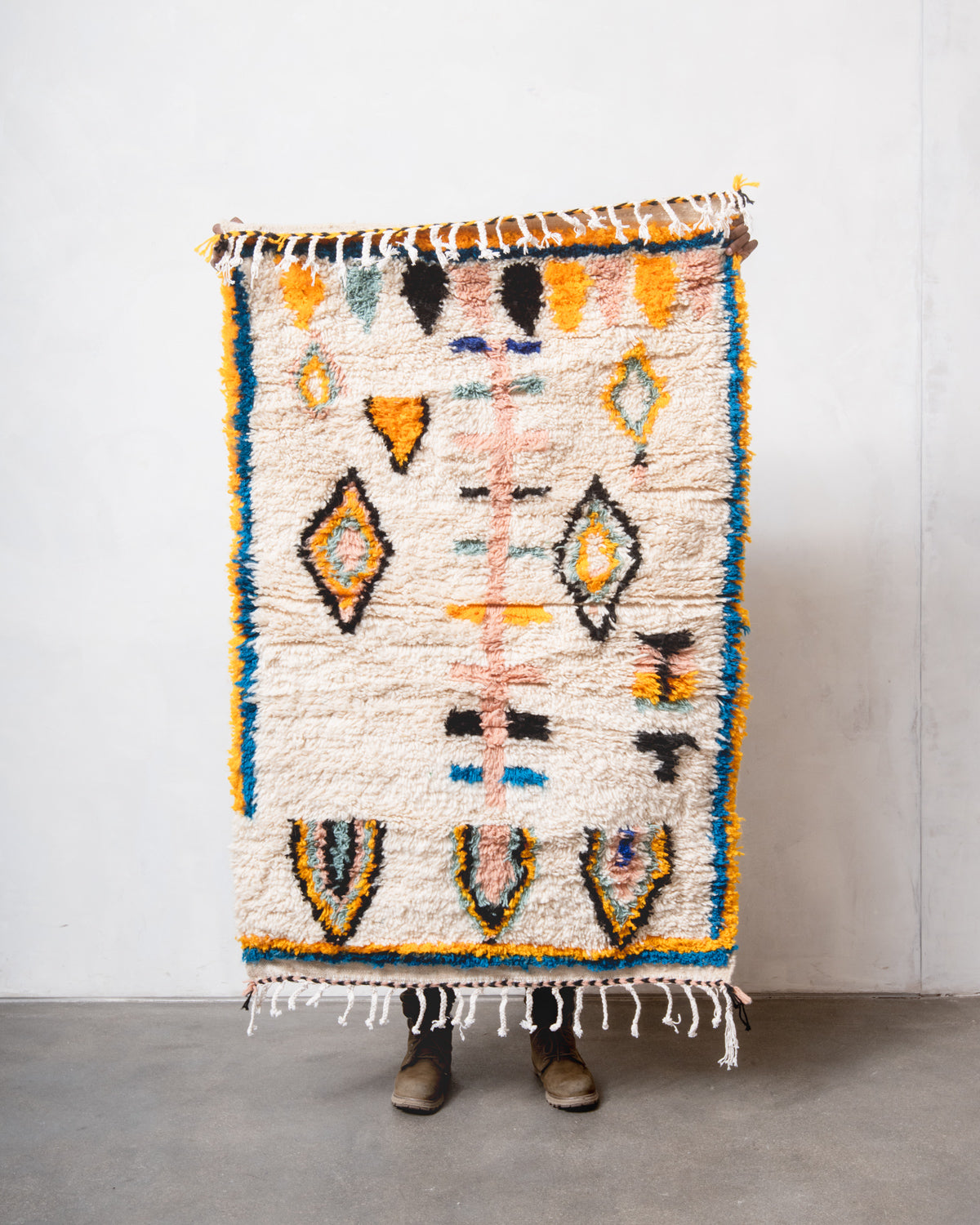 Modern designer handcrafted Berber rug from Morocco. Azilal rug with beautiful colors and patterns. Made of sheep’s wool and colourful cotton.