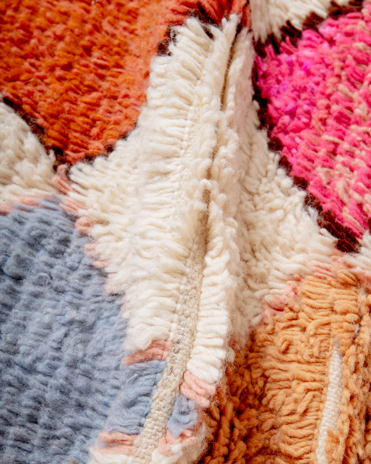 Modern designer handcrafted Berber rug from Morocco. Azilal rug with beautiful colours and patterns. Made of sheep’s wool and colourful cotton.