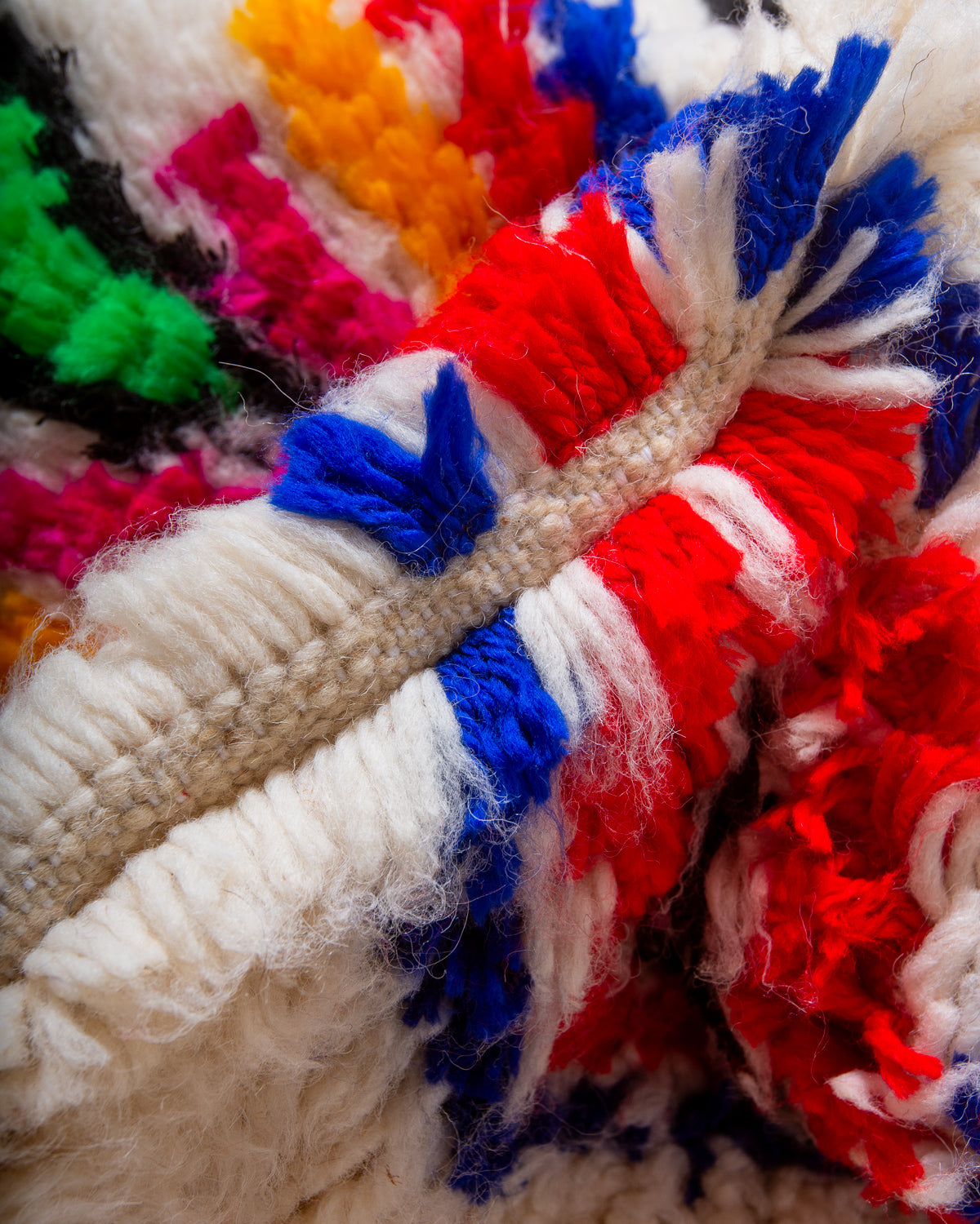 Modern designer handcrafted Berber rug from Morocco. Azilal rug with beautiful colours and patterns. Made of sheep’s wool and colourful cotton.