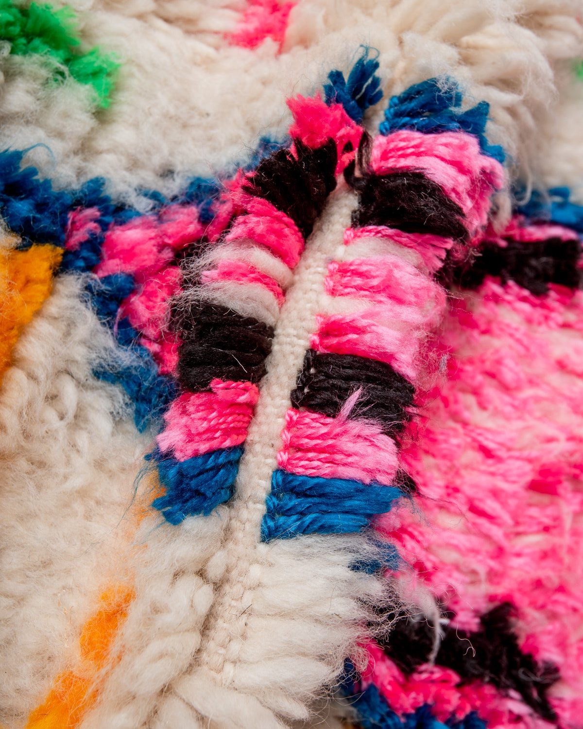 Modern designer handcrafted Berber rug from Morocco. Azilal rug with beautiful colors and patterns. Made of sheep’s wool and colourful cotton.