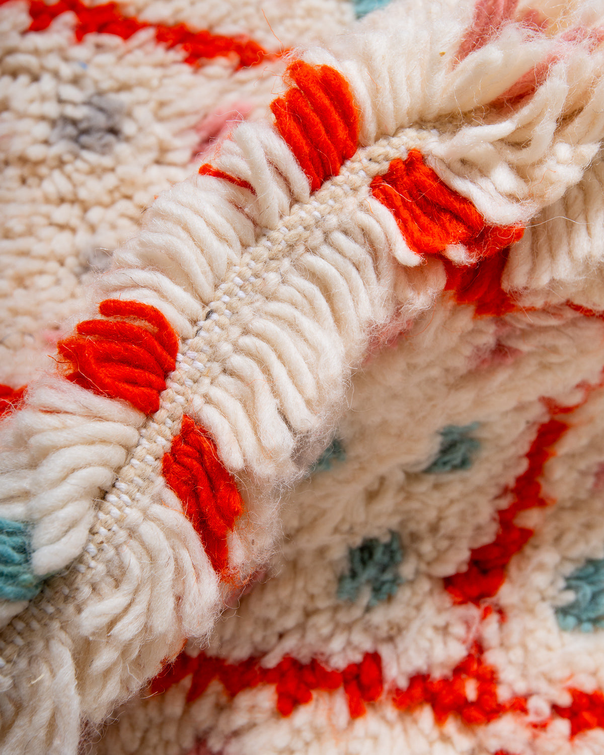 Modern designer handcrafted Berber rug from Morocco. Azilal rug with beautiful colours and patterns. Made of sheep’s wool and colourful cotton.