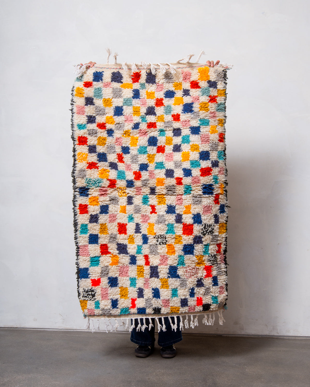 Modern designer handcrafted Berber rug from Morocco. Azilal rug with beautiful colours and patterns. Made of sheep’s wool and colourful cotton.