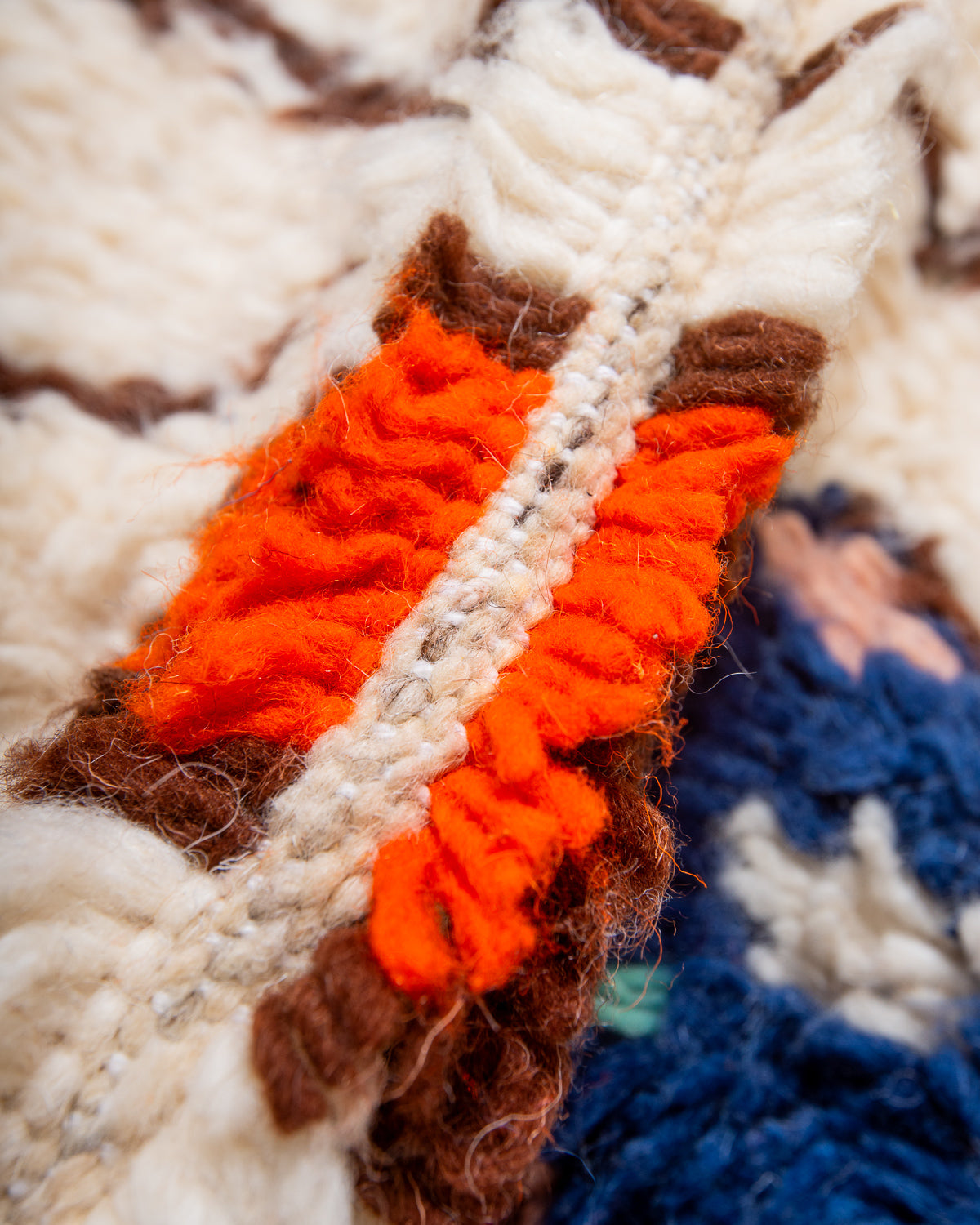 Modern designer handcrafted Berber rug from Morocco. Azilal rug with beautiful colours and patterns. Made of sheep’s wool and colourful cotton.