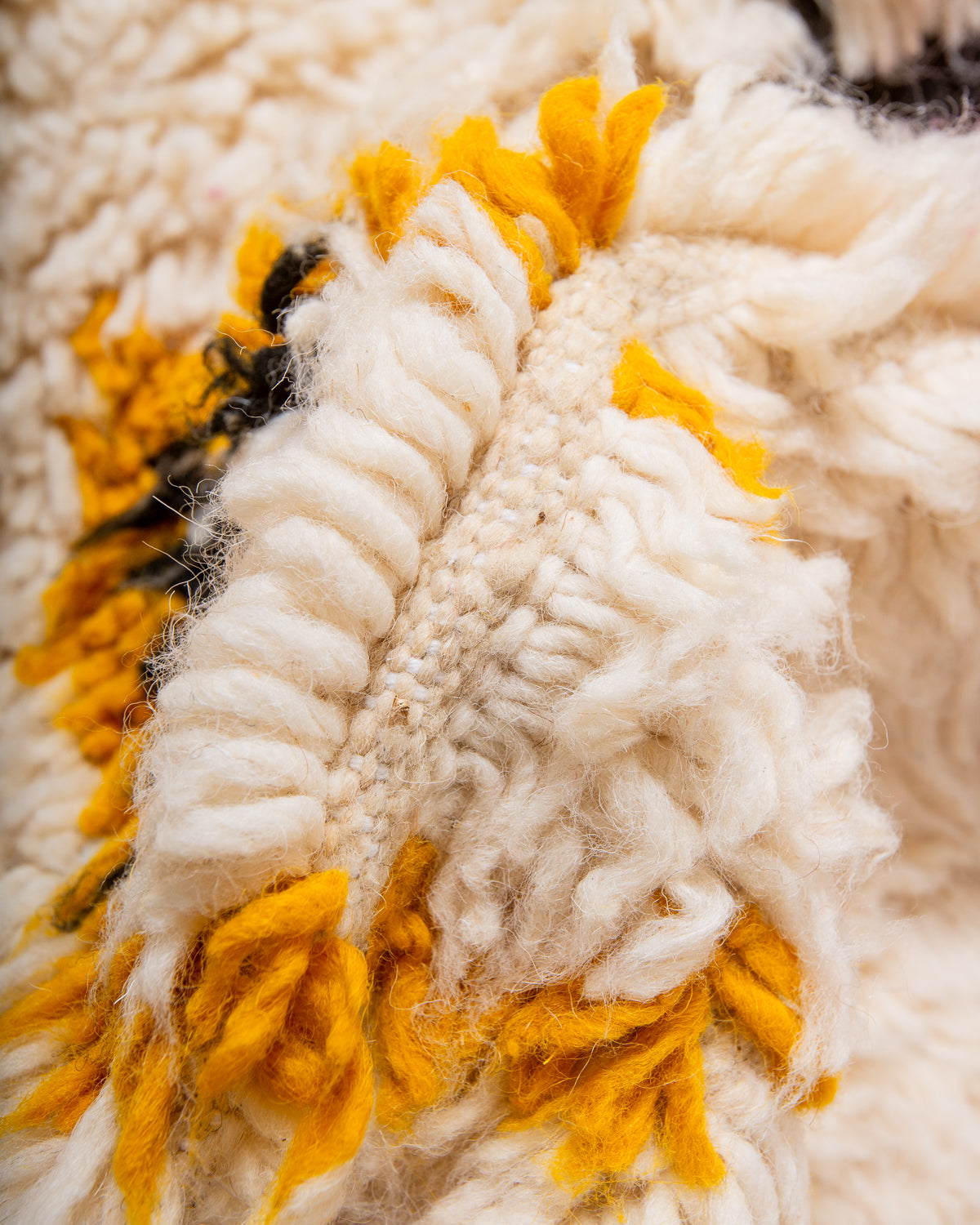 Modern designer handcrafted Berber rug from Morocco. Azilal rug with beautiful colours and patterns. Made of sheep’s wool and colourful cotton.