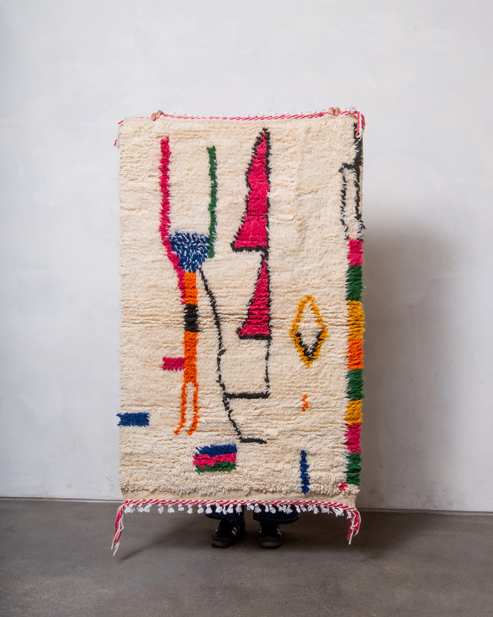 Modern designer handcrafted Berber rug from Morocco. Azilal rug with beautiful colours and patterns. Made of sheep’s wool and colourful cotton.