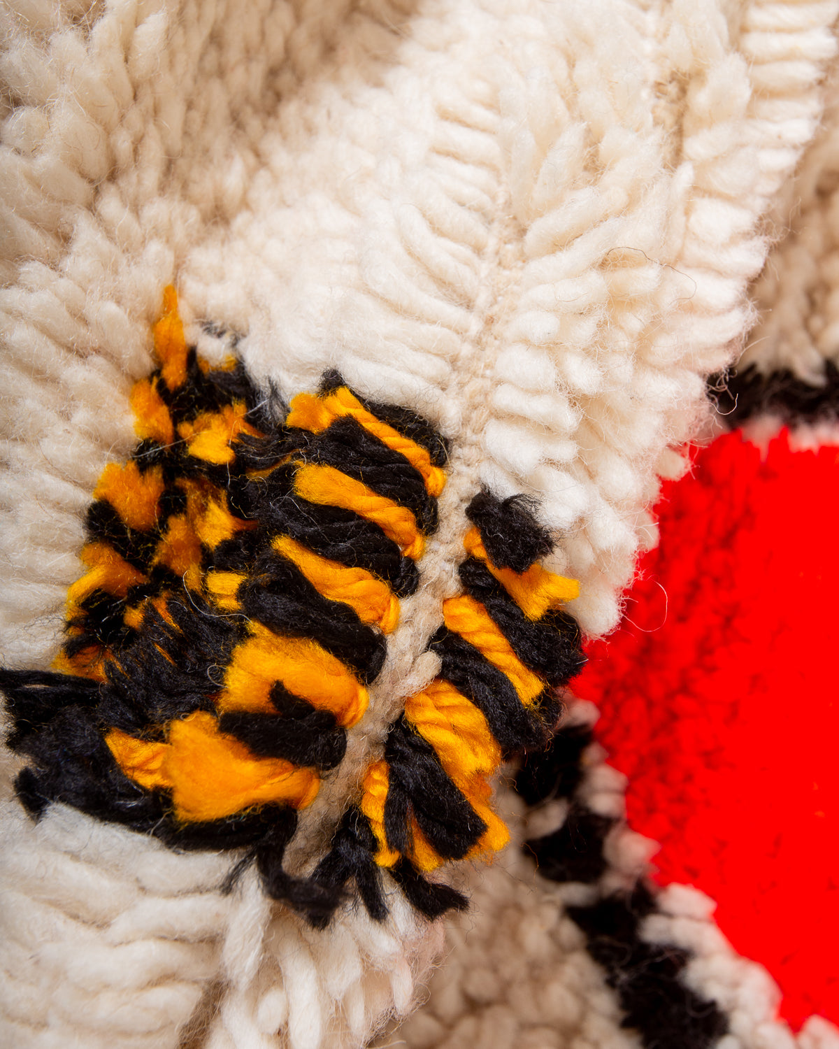 Modern designer handcrafted Berber rug from Morocco. Azilal rug with beautiful colours and patterns. Made of sheep’s wool and colourful cotton.