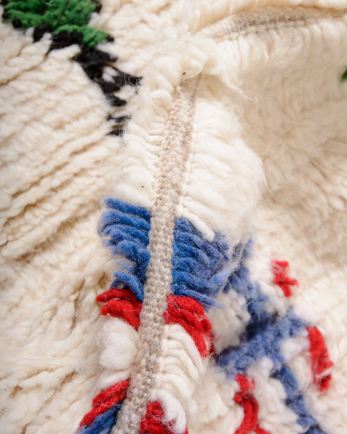 Modern designer handcrafted Berber rug from Morocco. Azilal rug with beautiful colours and patterns. Made of sheep’s wool and colourful cotton.