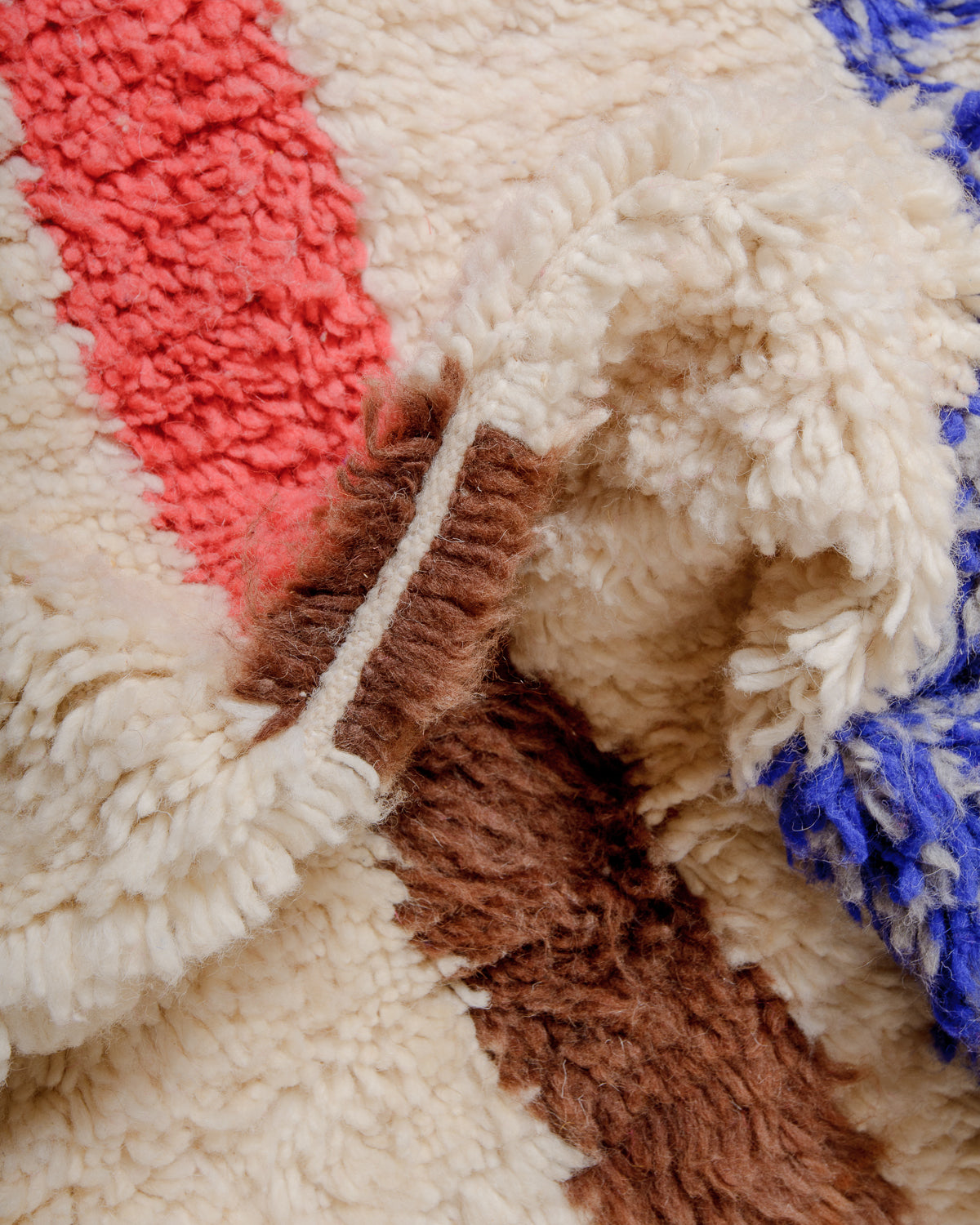 Detail of wool texture of Berberlin Azilal rug.