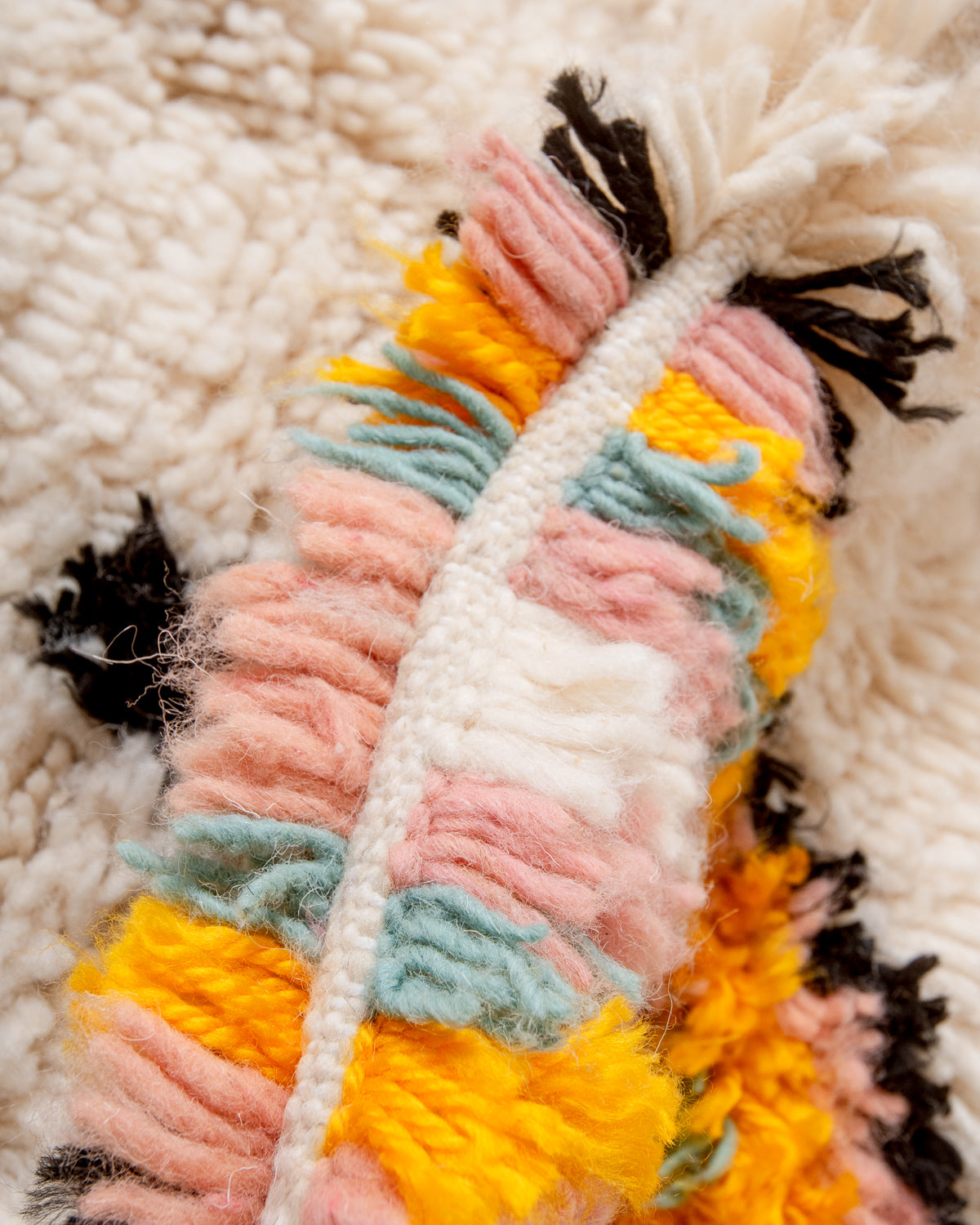 Modern designer handcrafted Berber rug from Morocco. Azilal rug with beautiful colors and patterns. Made of sheep’s wool and colourful cotton.