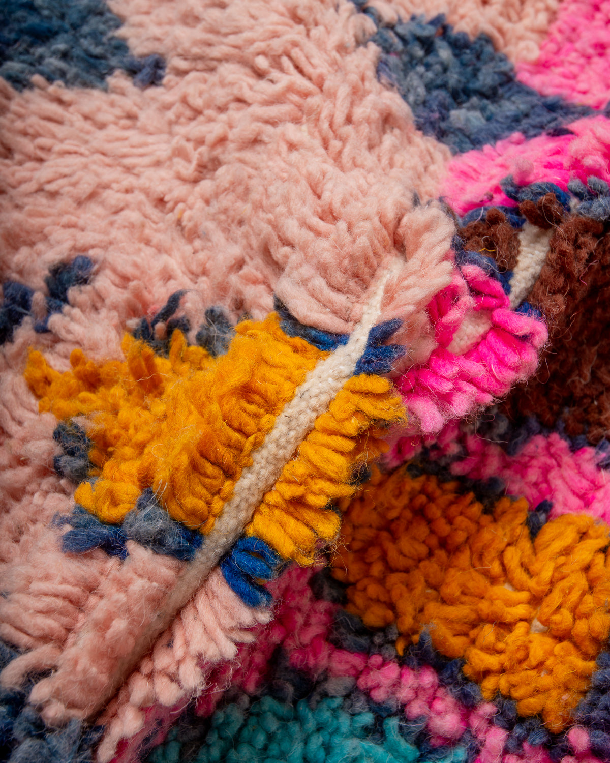 Modern designer handcrafted Berber rug from Morocco. Azilal rug with beautiful colours and patterns. Made of sheep’s wool and colourful cotton.