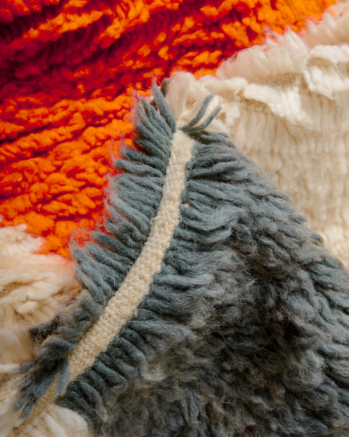 Modern designer handcrafted Berber rug from Morocco. Azilal rug with beautiful colours and patterns. Made of sheep’s wool and colourful cotton.