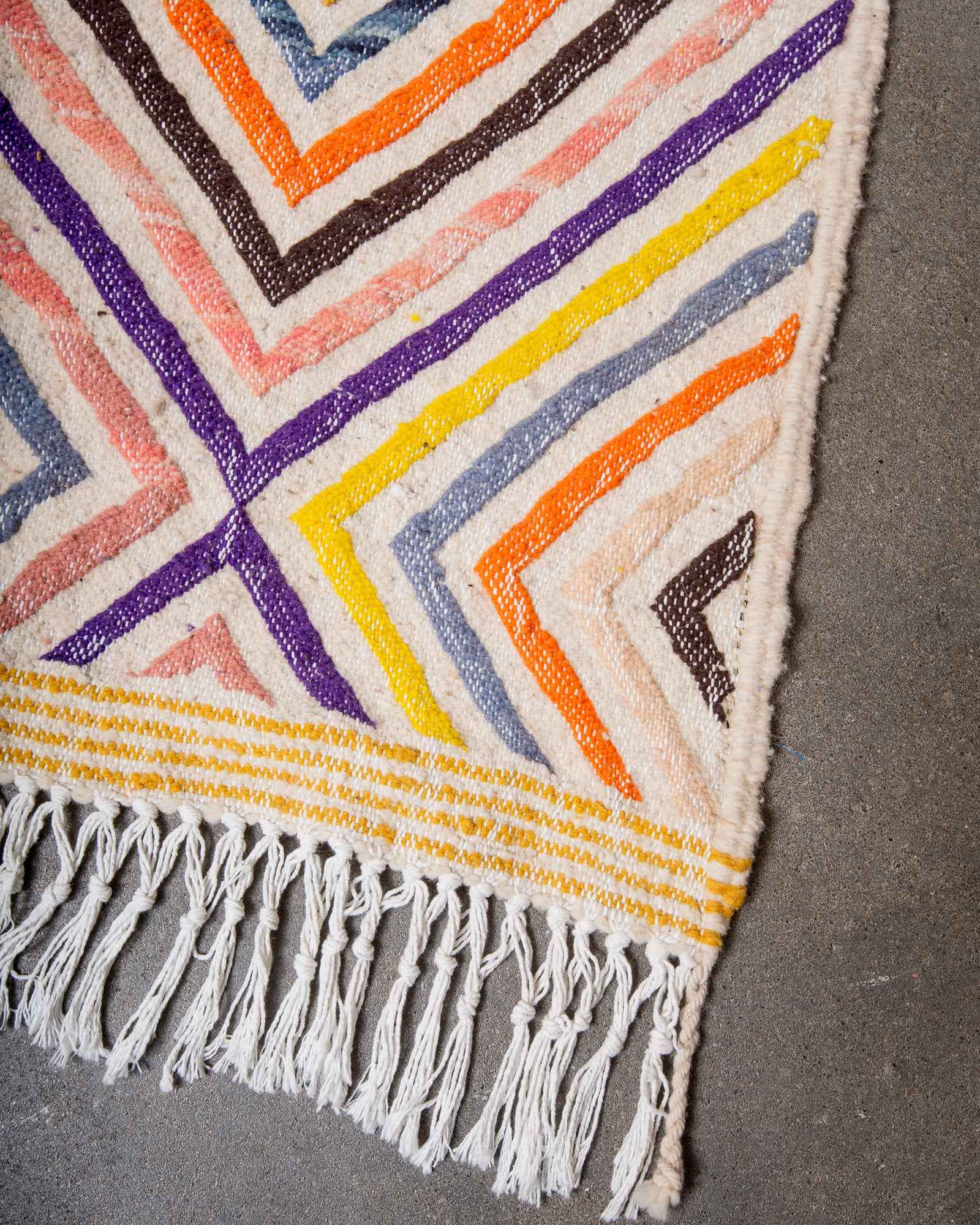 Modern, designer, handcrafted Berber rug from Morocco. Kelim carpet with beautiful designs and robust flat weave. 100% wool.