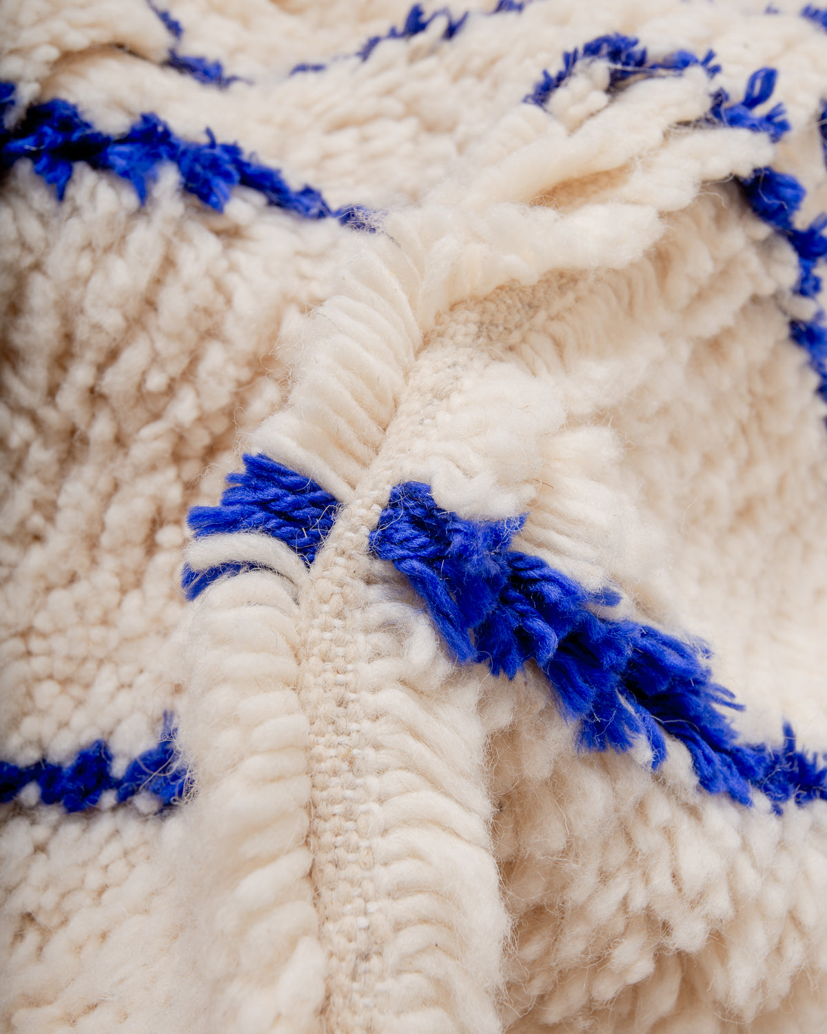 Detail of Azilal rug showing the fluffy wool and the spacing between the rows.