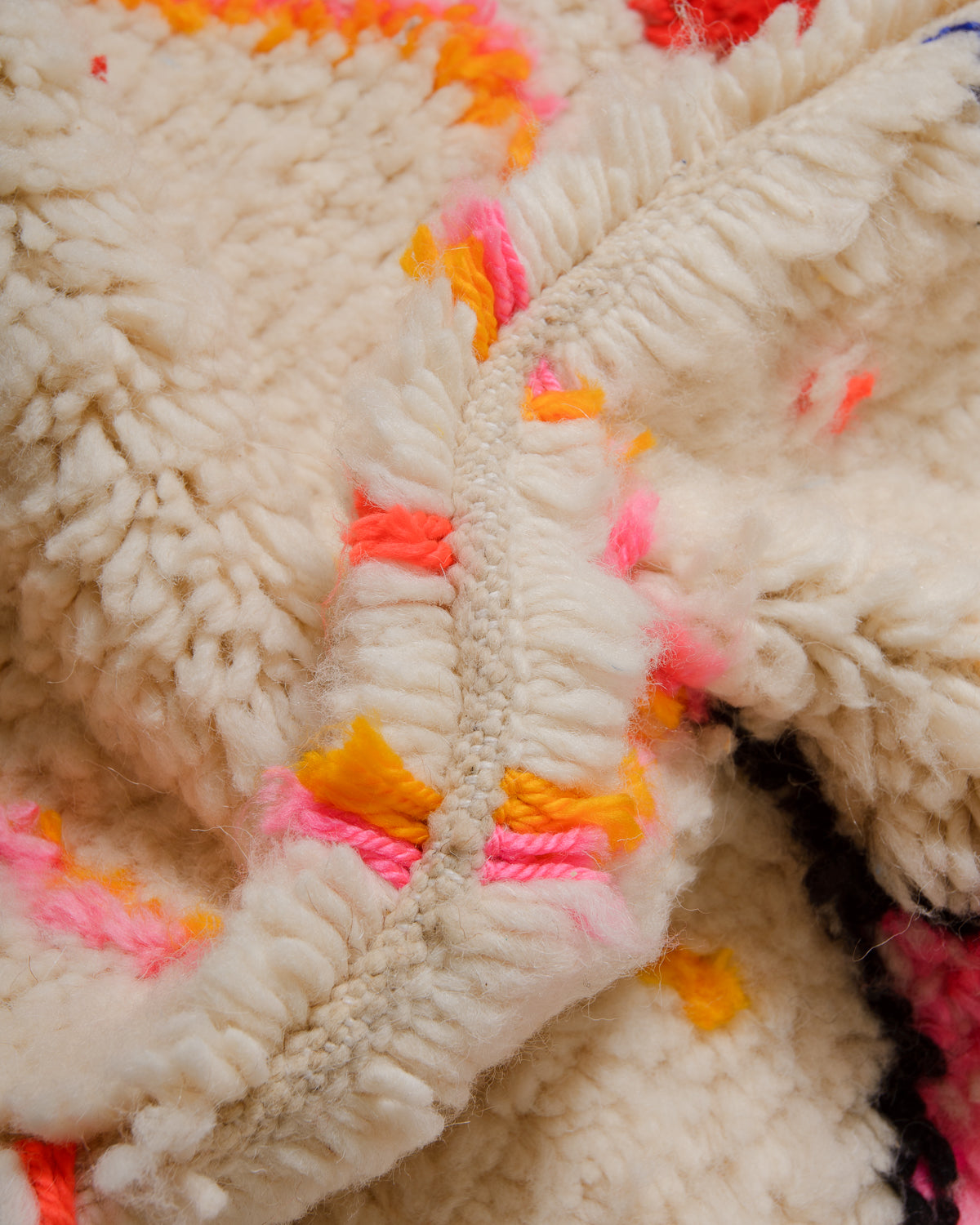 Detail of Azilal rug showing the fluffy wool and the spacing between the rows.