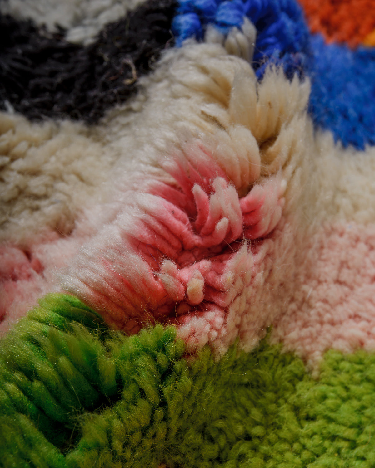 Close up of wool rug showing the density of the wool. 