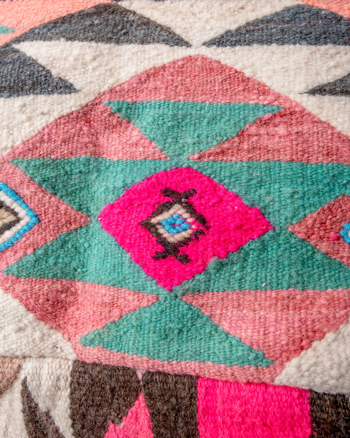 Vintage, handcrafted Berber floor cushion from Morocco. Kelim pouf with beautiful designs and robust flat weave. 100% wool.