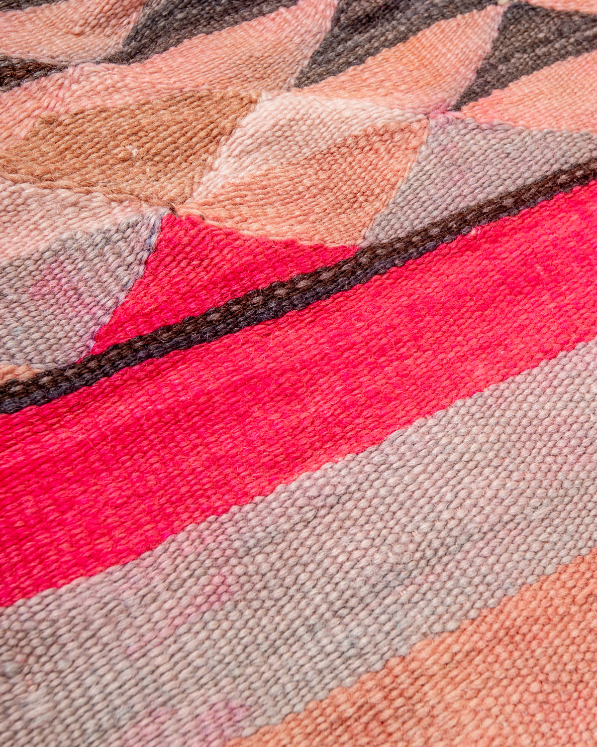 Vintage, handcrafted Berber floor cushion from Morocco. Kelim pouf with beautiful designs and robust flat weave. 100% wool.