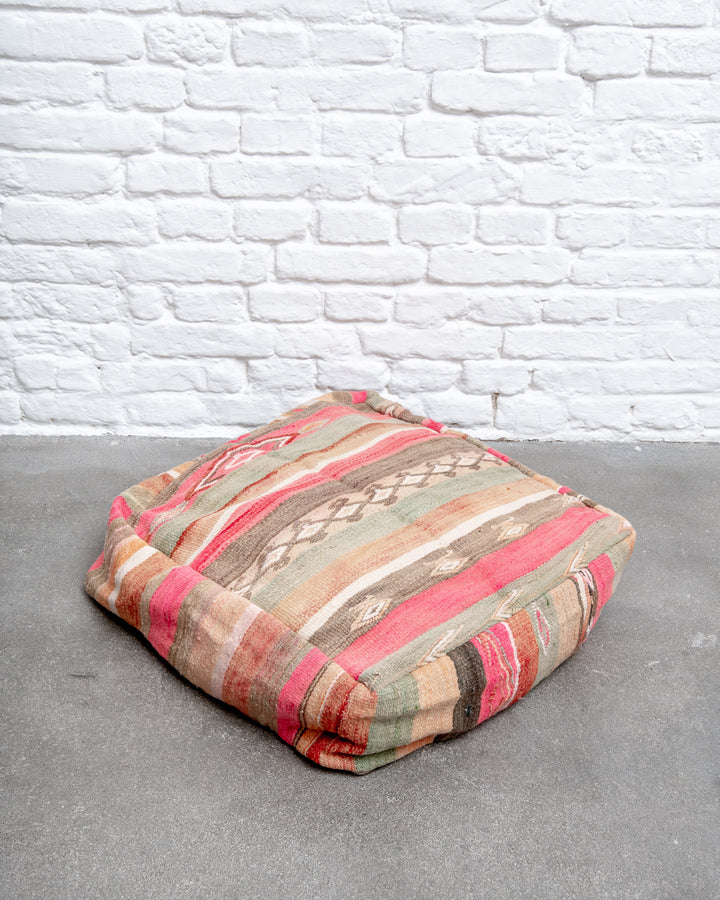 Vintage, handcrafted Berber floor cushion from Morocco. Kelim pouf with beautiful designs and robust flat weave. 100% wool.