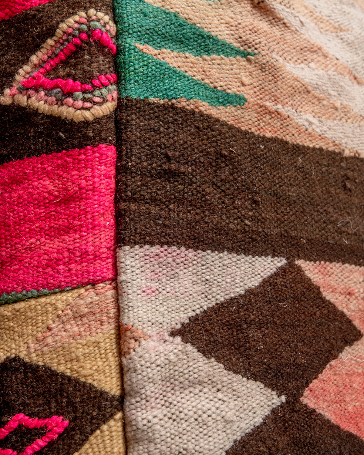 Vintage, handcrafted Berber floor cushion from Morocco. Kelim pouf with beautiful designs and robust flat weave. 100% wool.