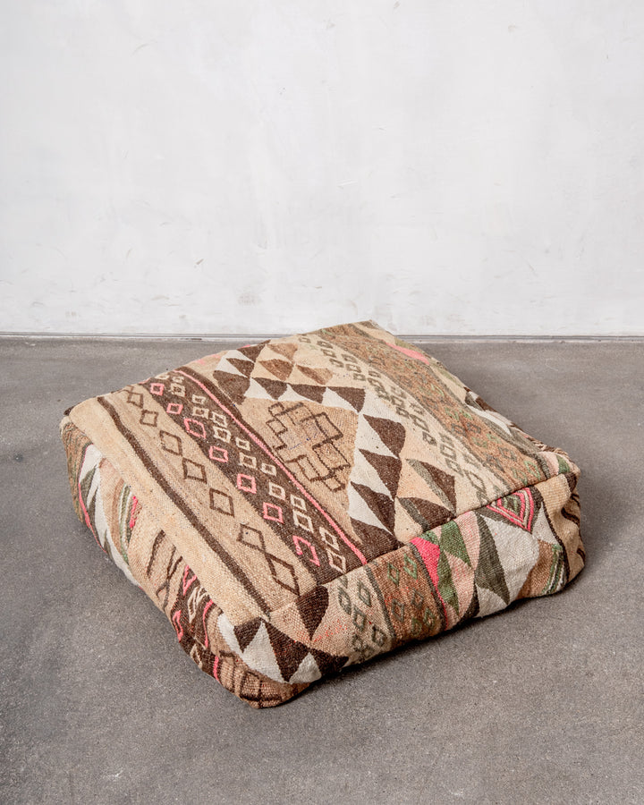 Vintage, handcrafted Berber floor cushion from Morocco. Kelim pouf with beautiful designs and robust flat weave. 100% wool.