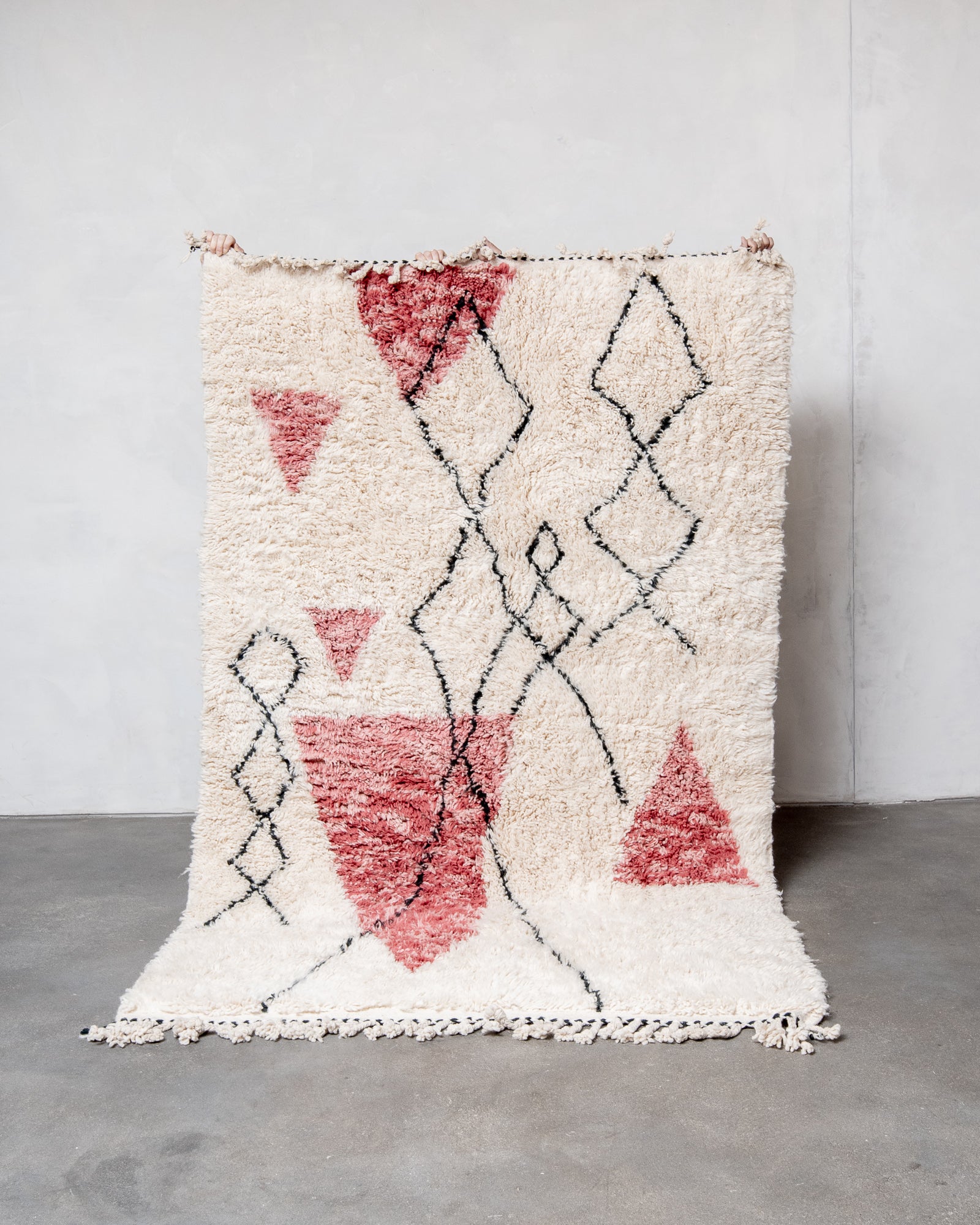 Modern, designer, handcrafted Berber rug from Morocco. Beniourain carpet with minimalist design, natural wool pile and a fluffy texture.