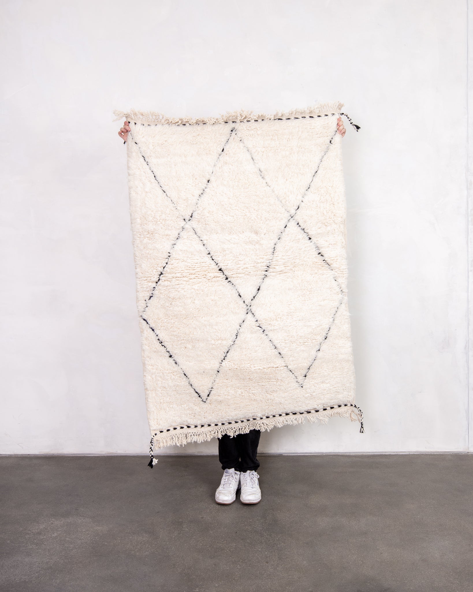 Modern designer handcrafted Berber rug from morocco Beniourain with beautiful colors and patterns