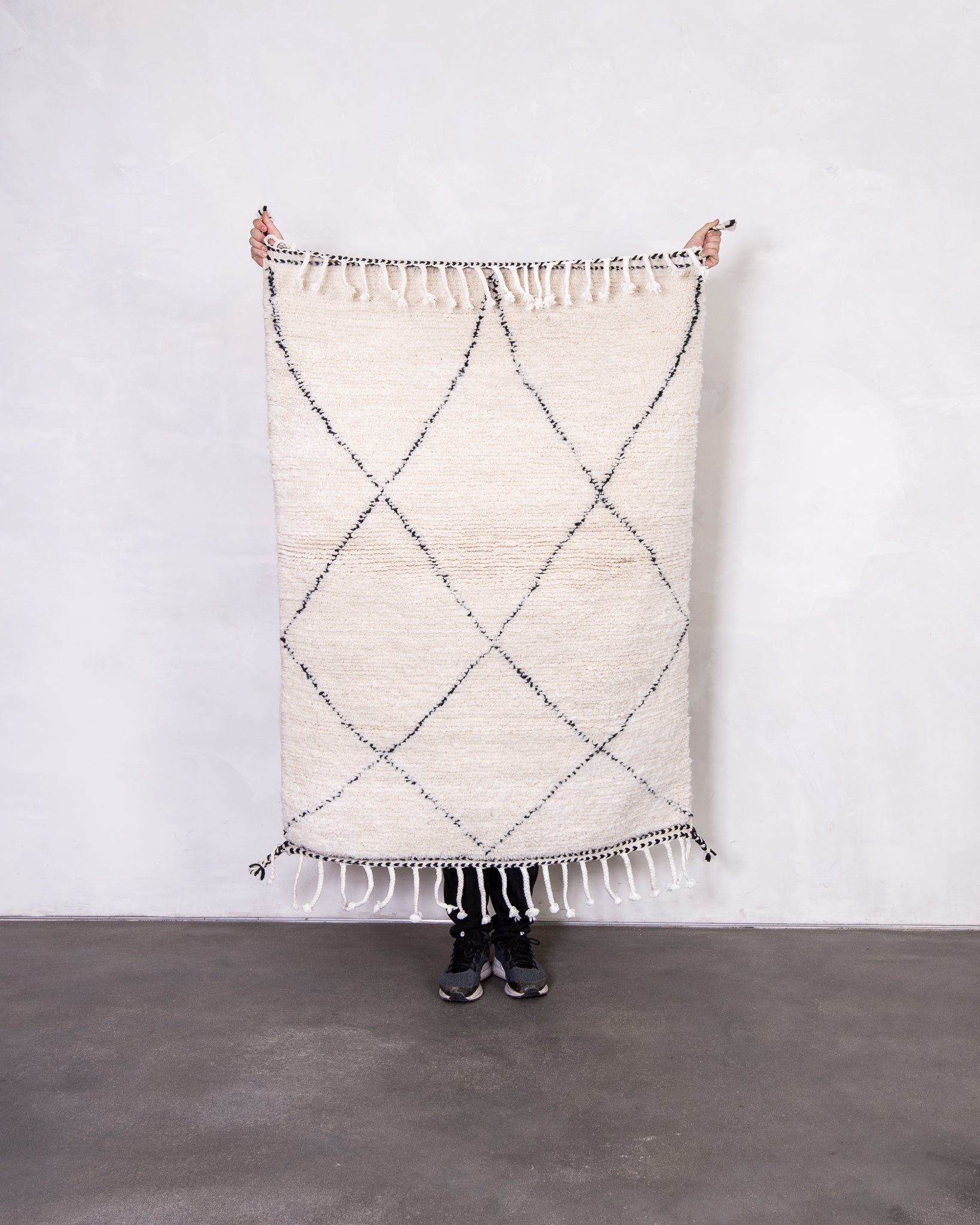 Modern designer handcrafted Berber rug from morocco Beniourain with beautiful colors and patterns