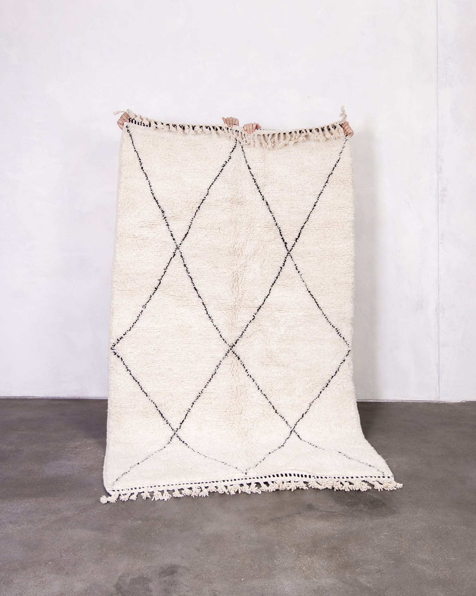 Modern designer handcrafted Berber rug from morocco Beniourain with beautiful colors and patterns