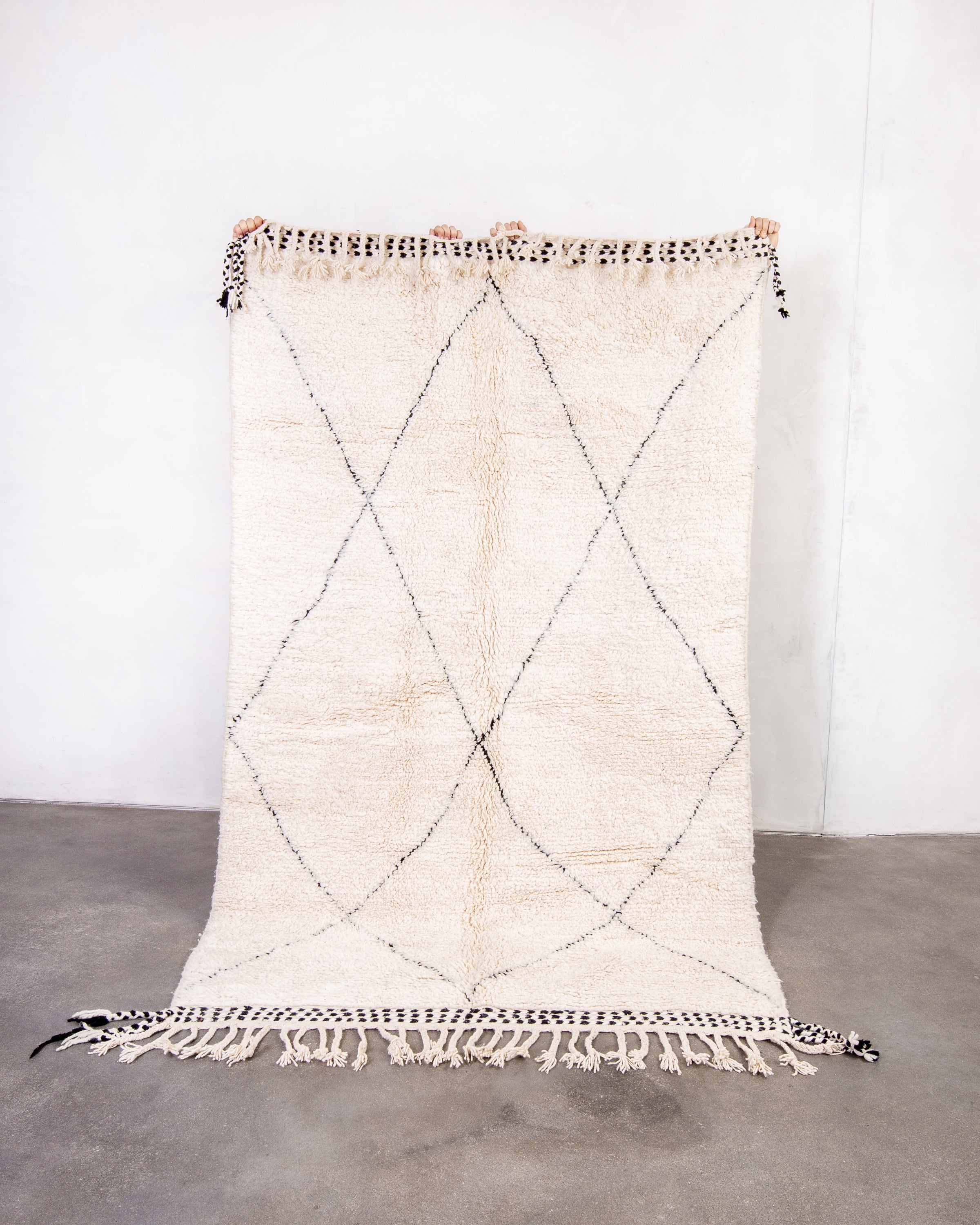 Modern designer handcrafted Berber rug from morocco Beniourain with beautiful colors and patterns