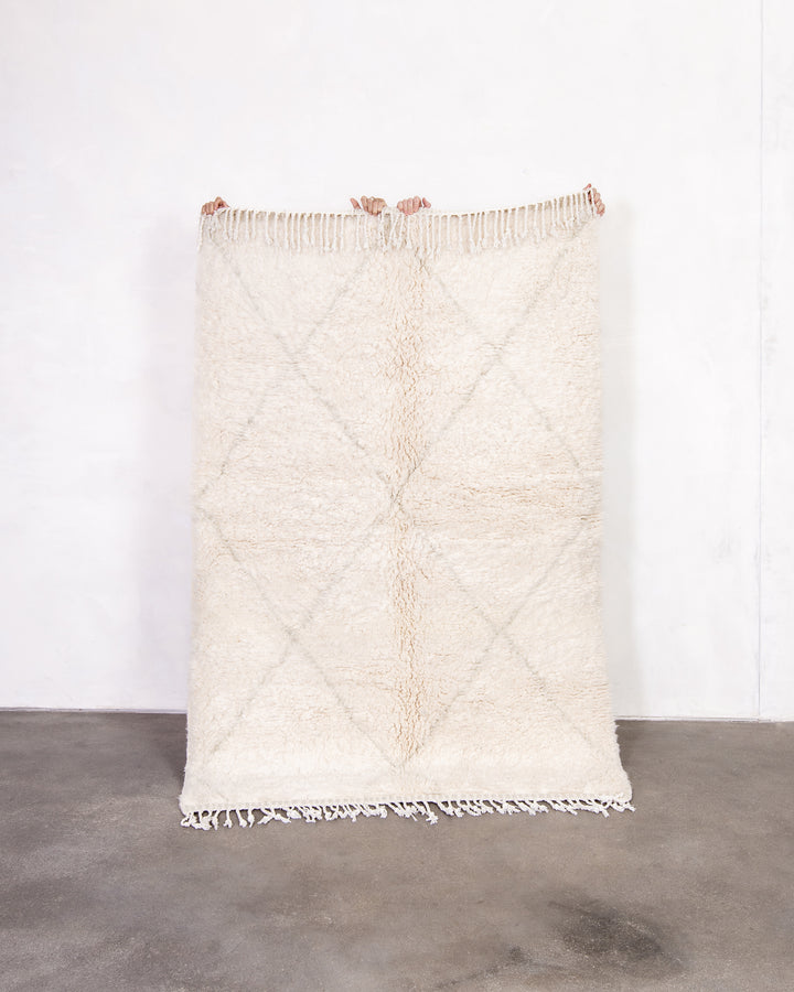Modern designer handcrafted Berber rug from morocco Beniourain with beautiful colors and patterns
