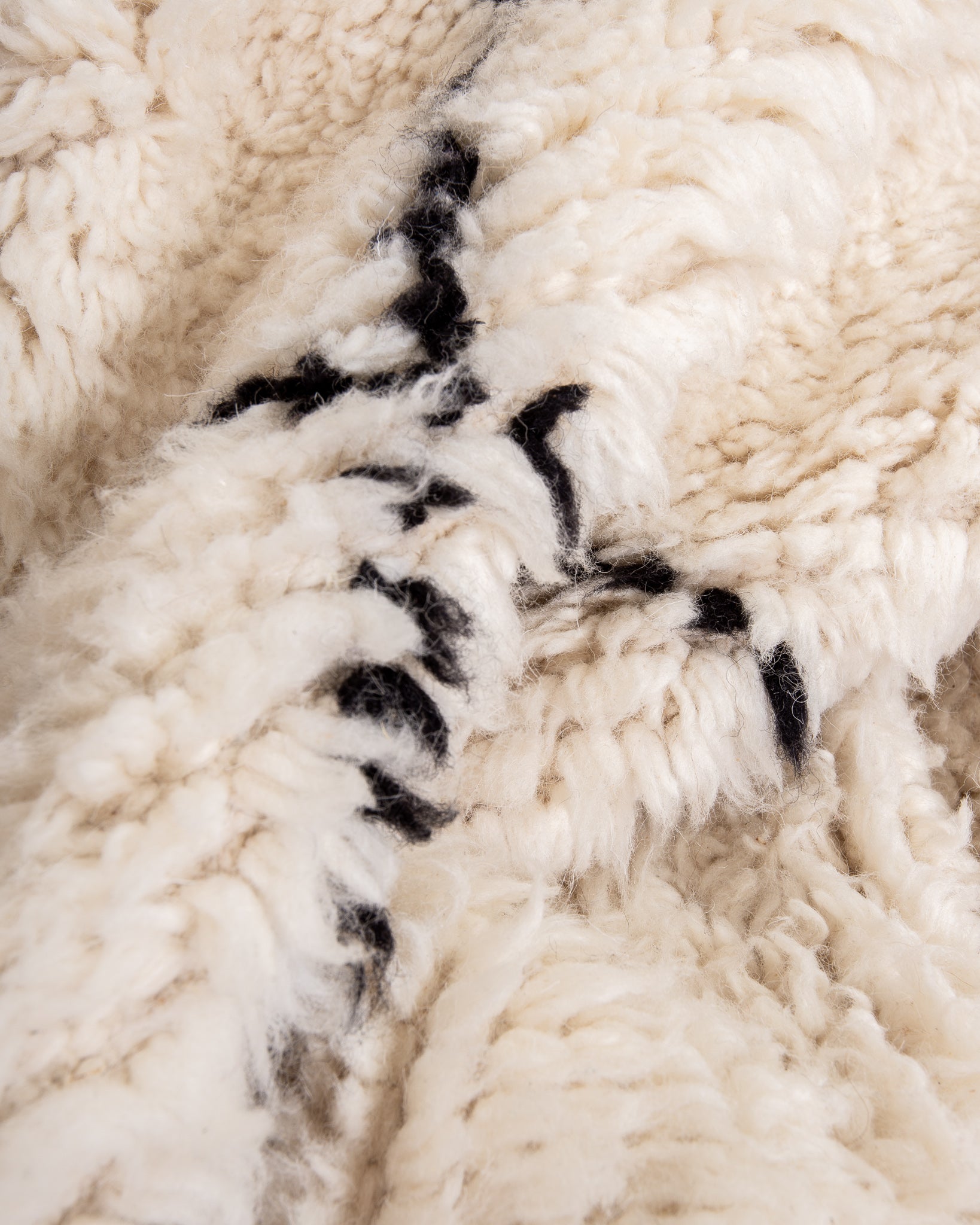 Modern designer handcrafted Berber rug from morocco Beniourain with beautiful colors and patterns