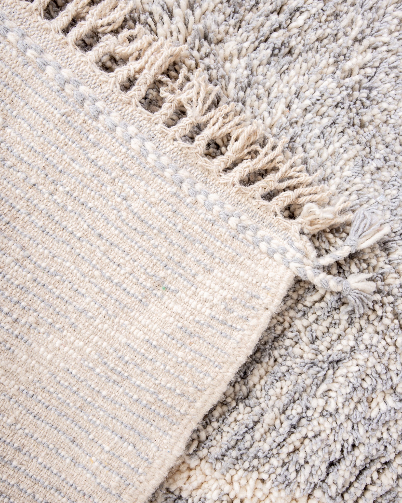 Modern designer handcrafted Berber rug from morocco Beniourain with beautiful colors and patterns