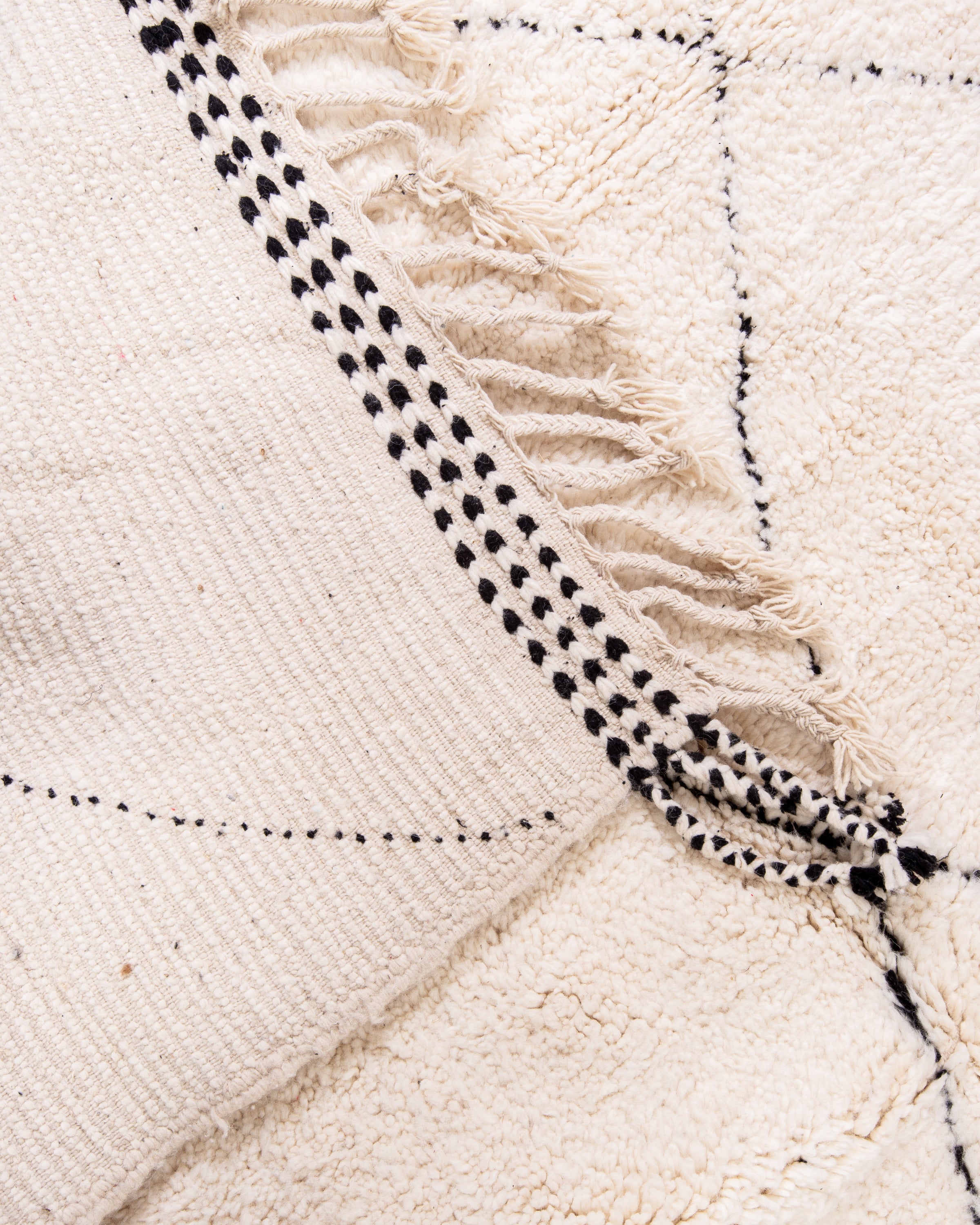 Modern designer handcrafted Berber rug from morocco Beniourain with beautiful colors and patterns