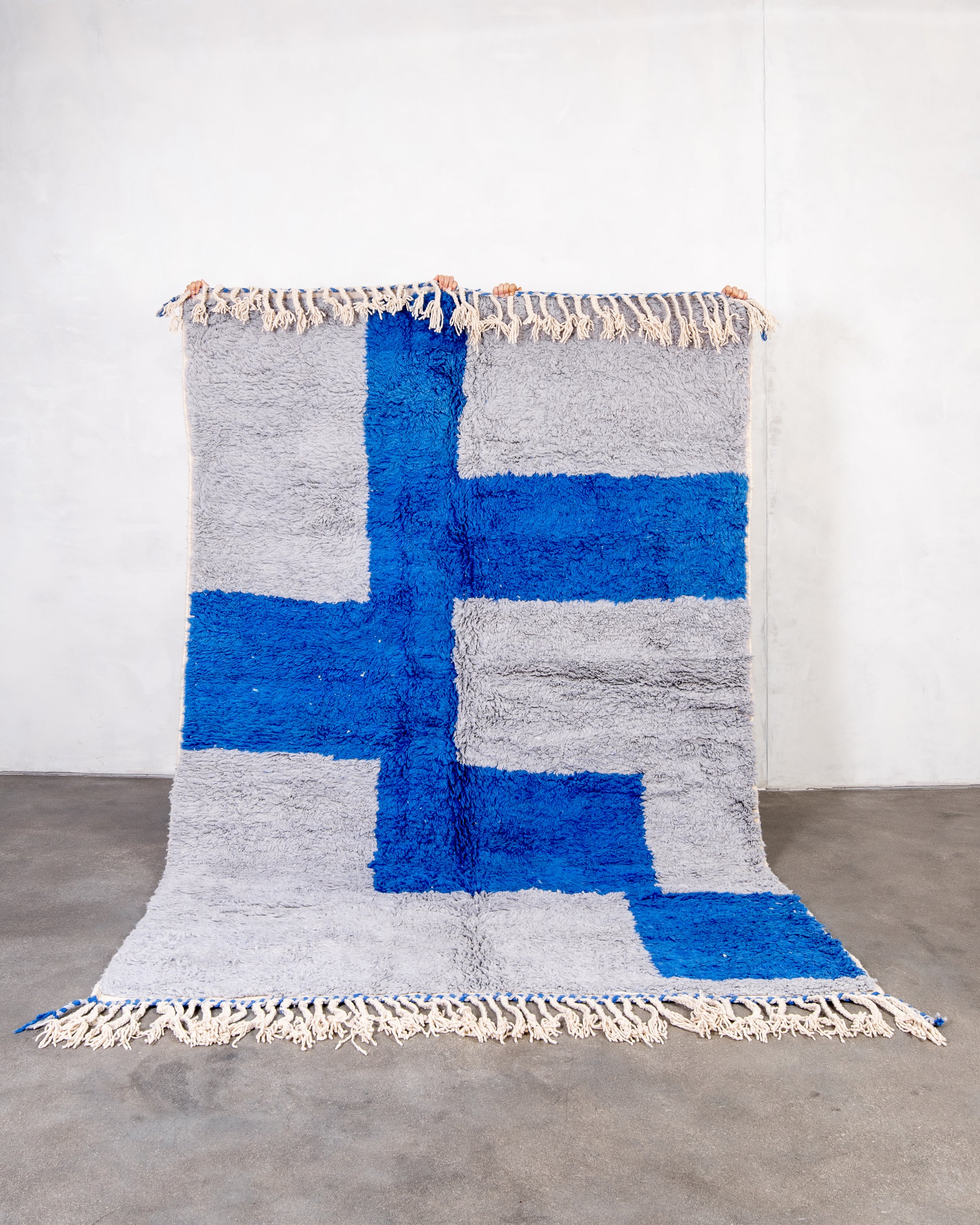 Modern designer handcrafted Berber rug from morocco Beniourain with beautiful colors and patterns