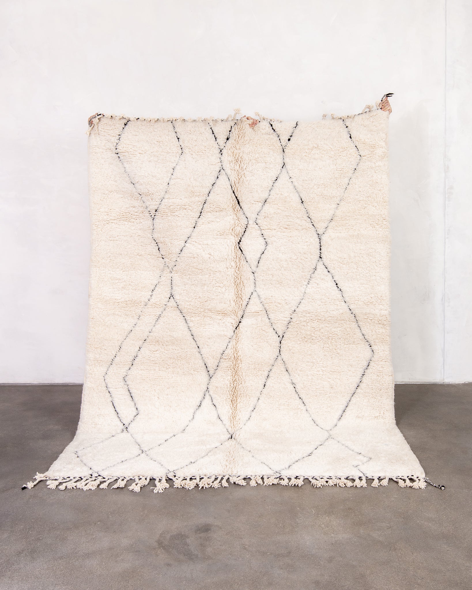 Modern designer handcrafted Berber rug from morocco Beniourain with beautiful colors and patterns