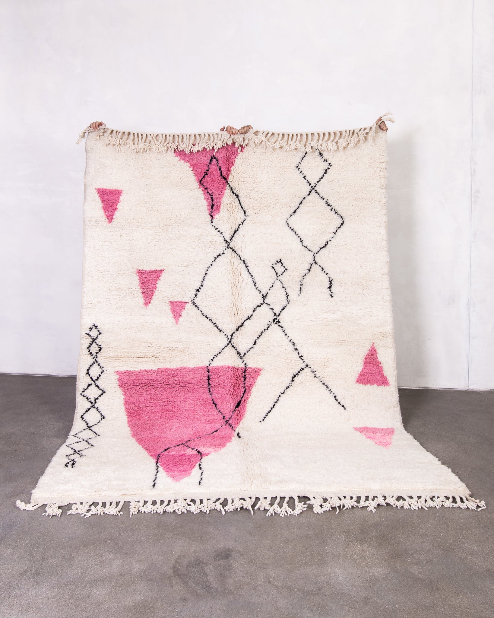 Modern designer handcrafted Berber rug from morocco Beniourain with beautiful colors and patterns