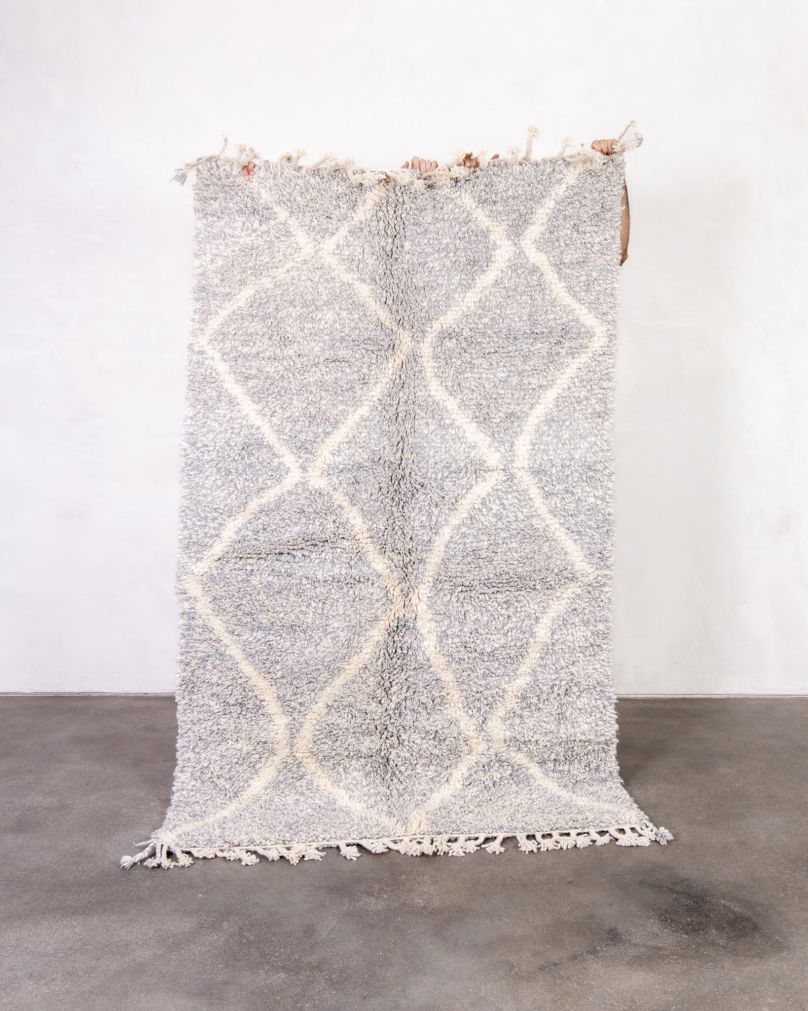 Modern designer handcrafted Berber rug from morocco Beniourain with beautiful colors and patterns