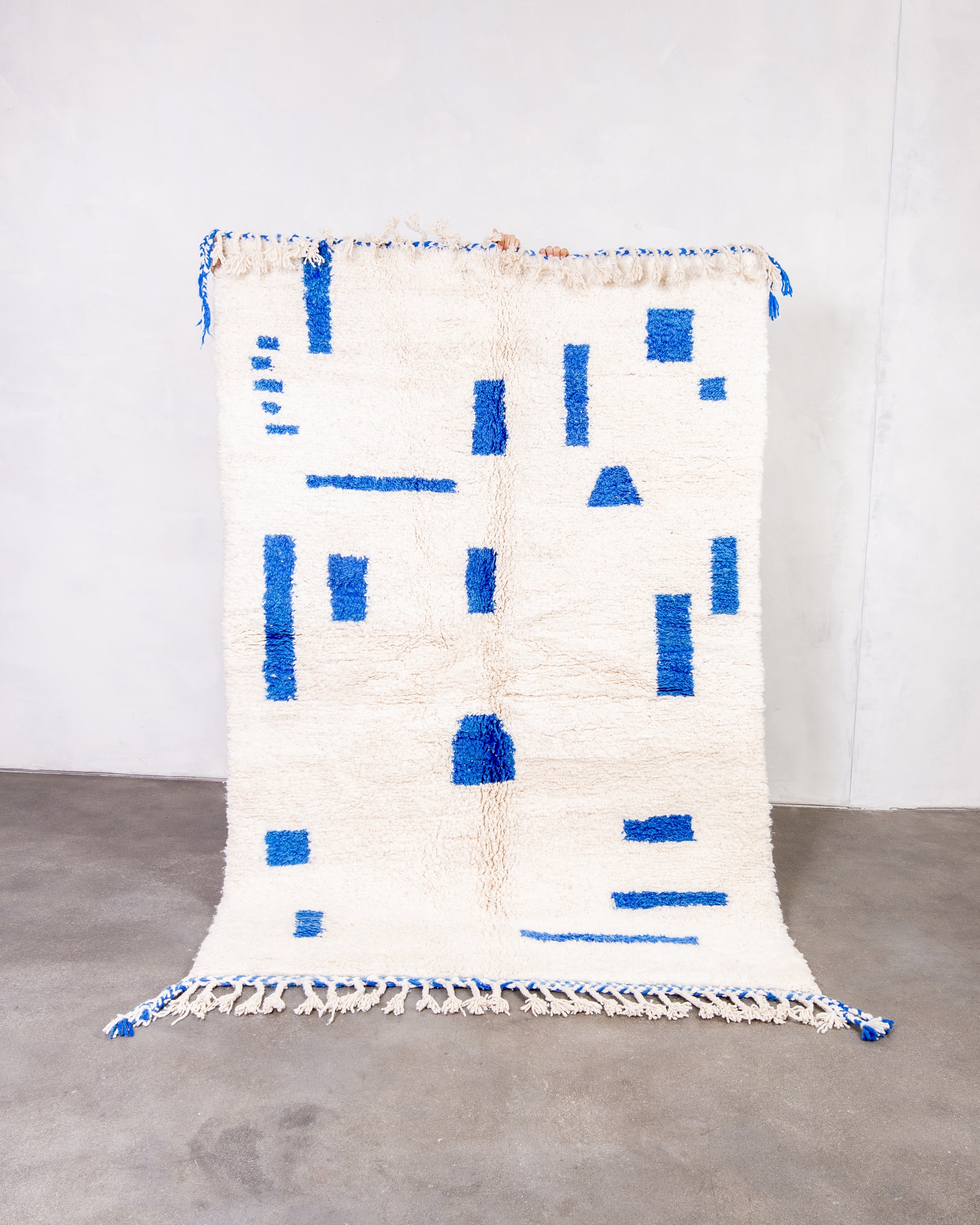 Modern designer handcrafted Berber rug from morocco Beniourain with beautiful colors and patterns