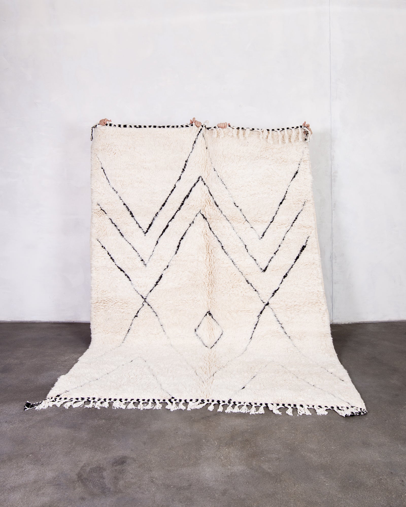 Modern designer handcrafted Berber rug from morocco Beniourain with beautiful colors and patterns