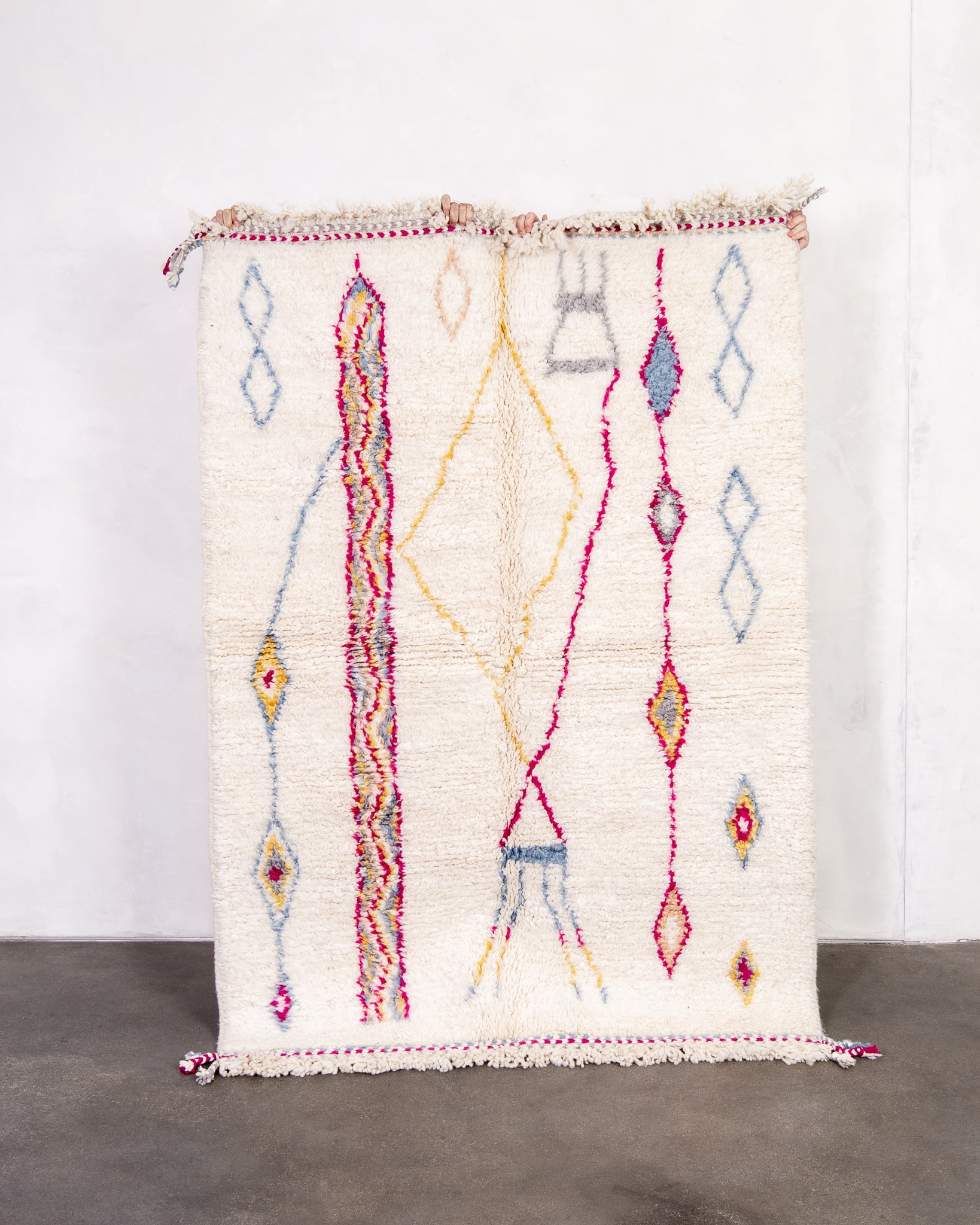 Modern designer handcrafted Berber rug from morocco Beniourain with beautiful colors and patterns