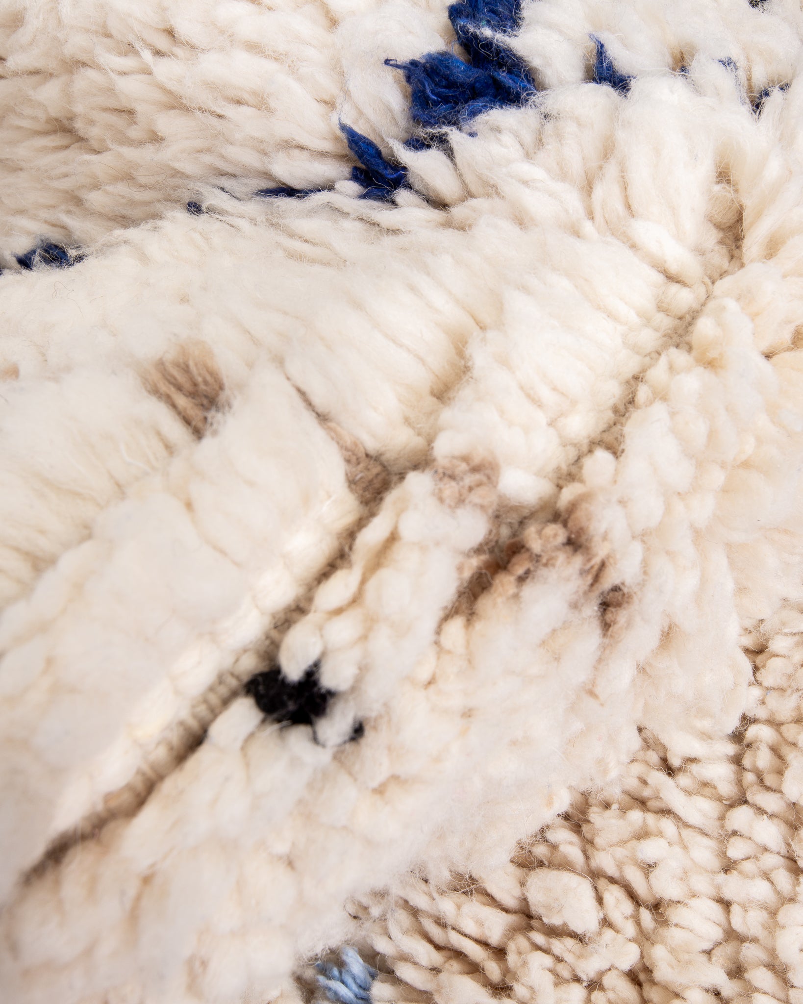 Modern designer handcrafted Berber rug from morocco Beniourain with beautiful colors and patterns