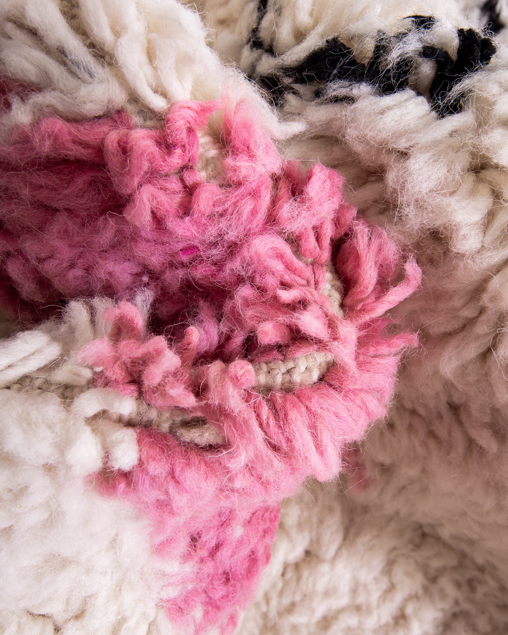 Modern designer handcrafted Berber rug from morocco Beniourain with beautiful colors and patterns