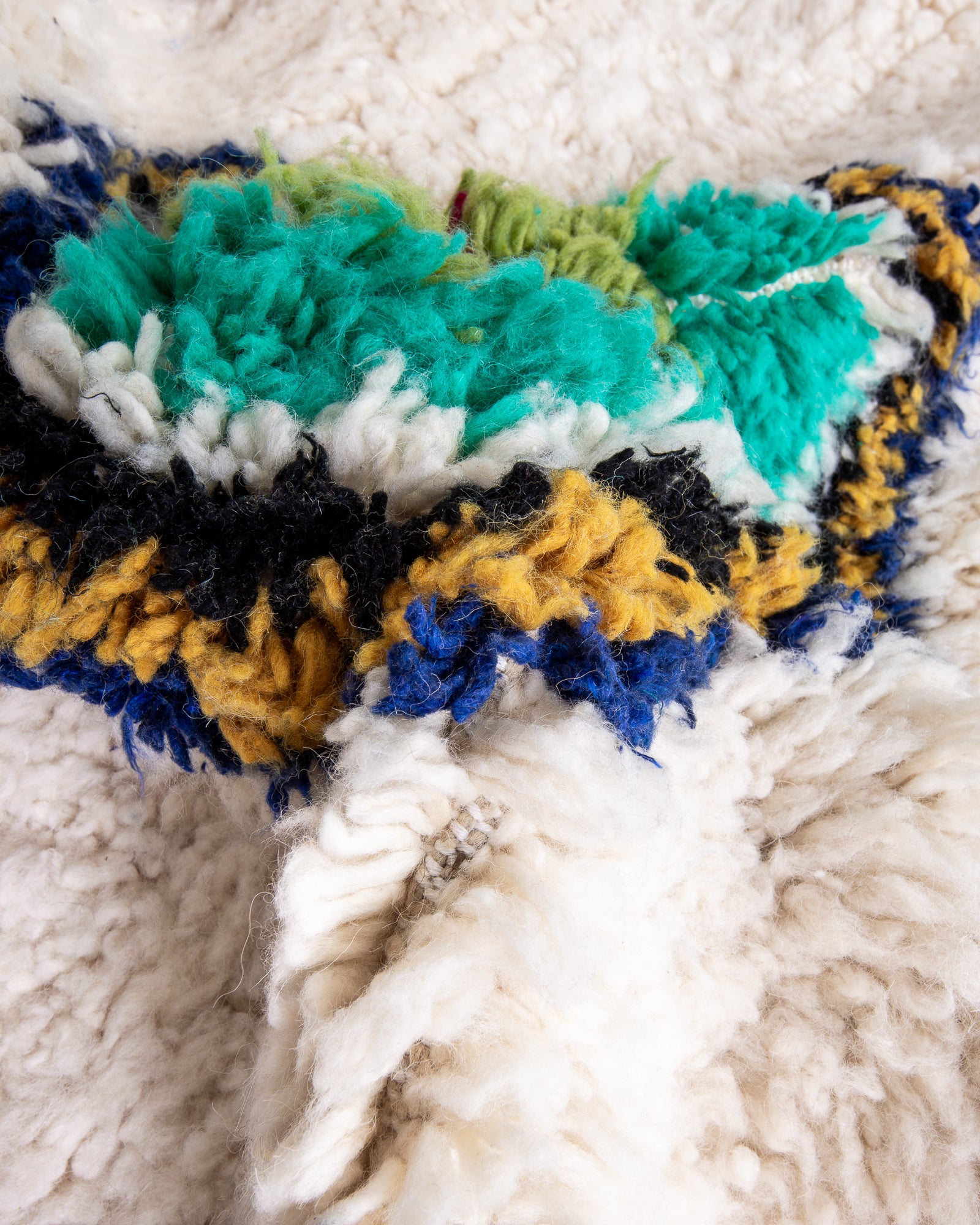 Modern designer handcrafted Berber rug from morocco Beniourain with beautiful colors and patterns